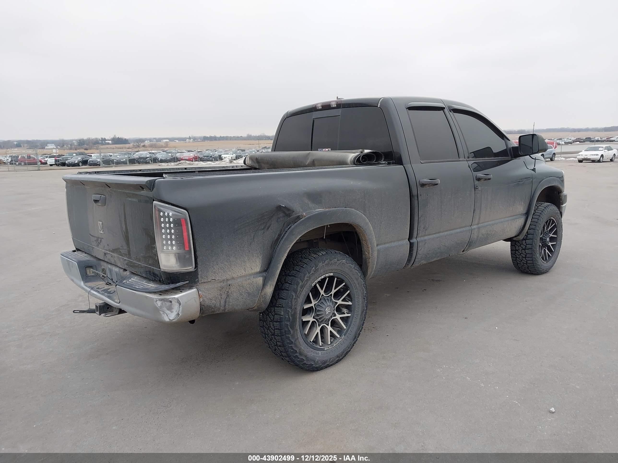 DODGE RAM image 4