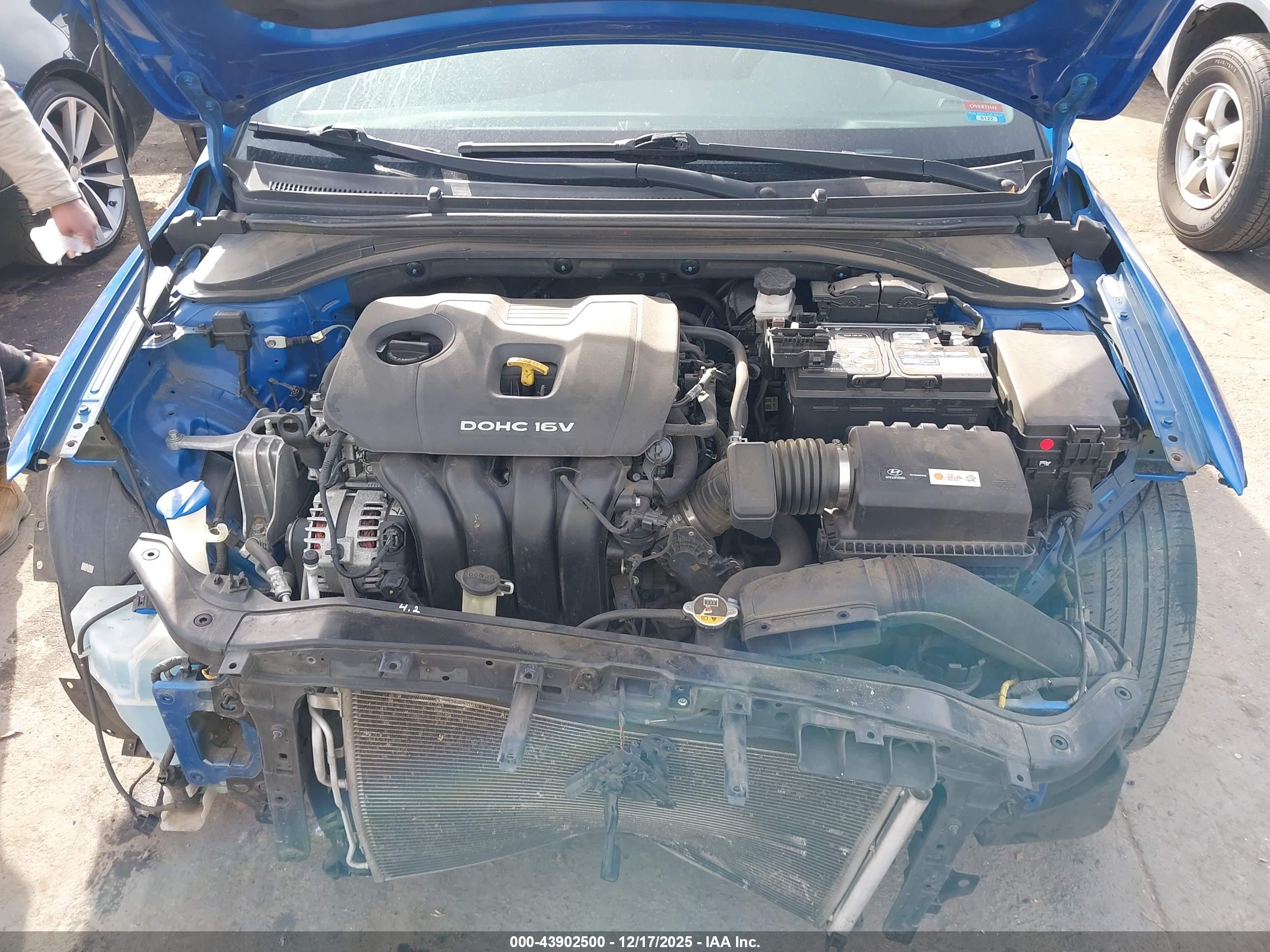 HYUNDAI ELANTRA image 10