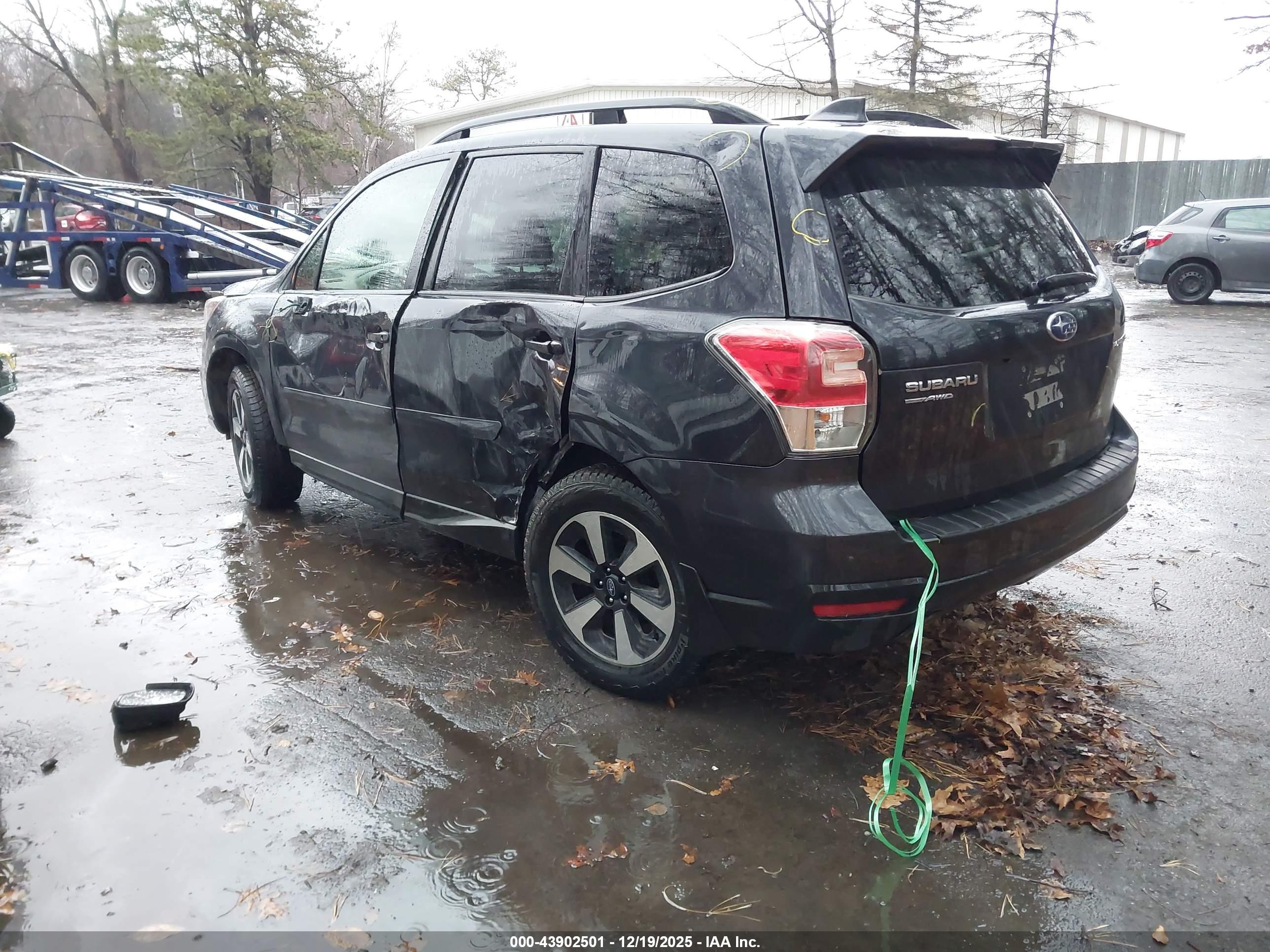 SUBARU FORESTER image 3