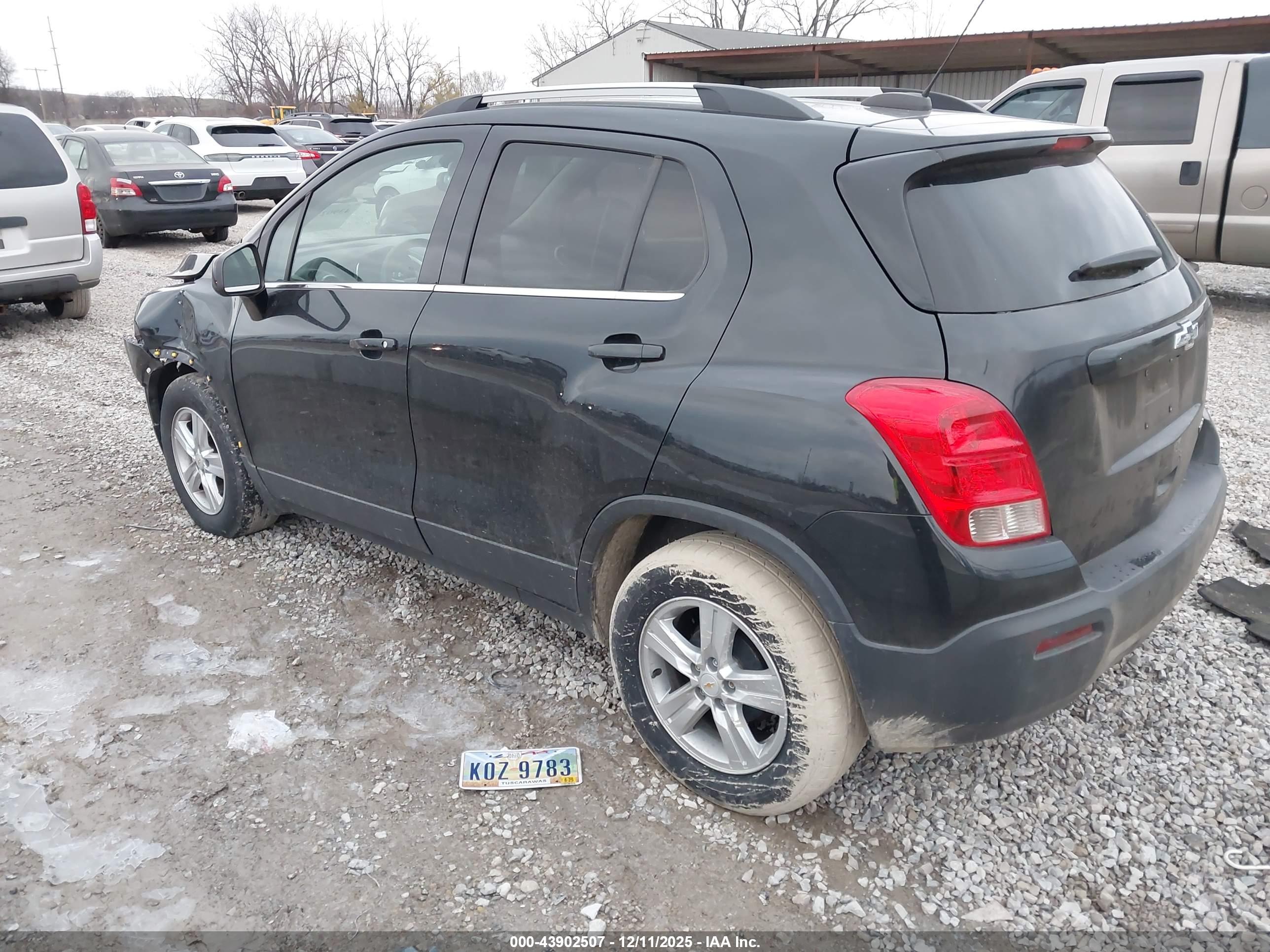 CHEVROLET TRAX image 3
