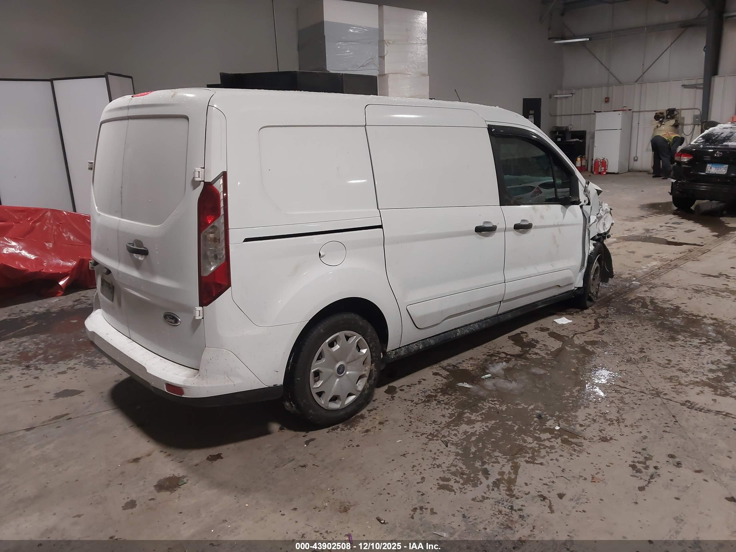 FORD TRANSIT image 4