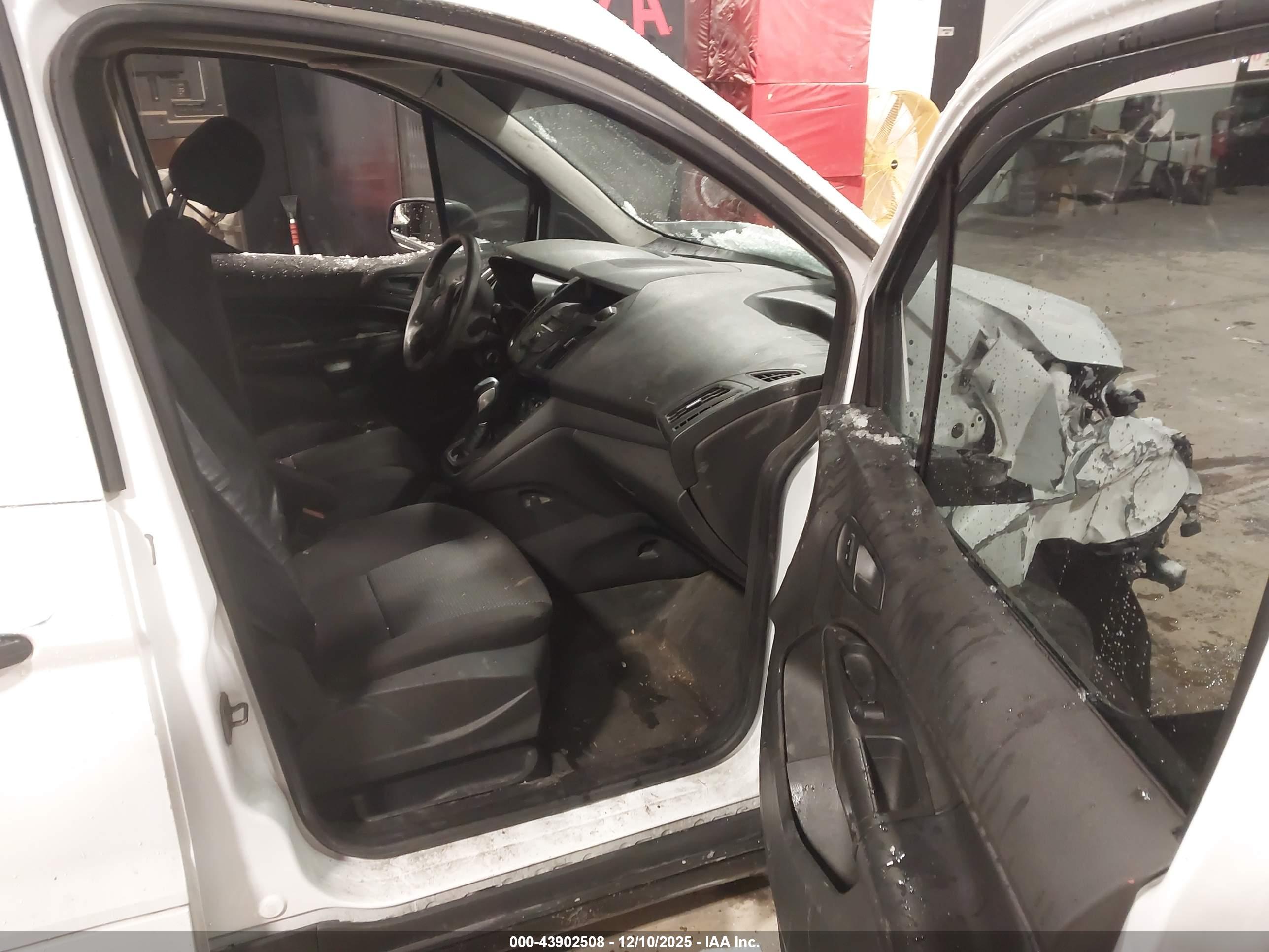 FORD TRANSIT image 5