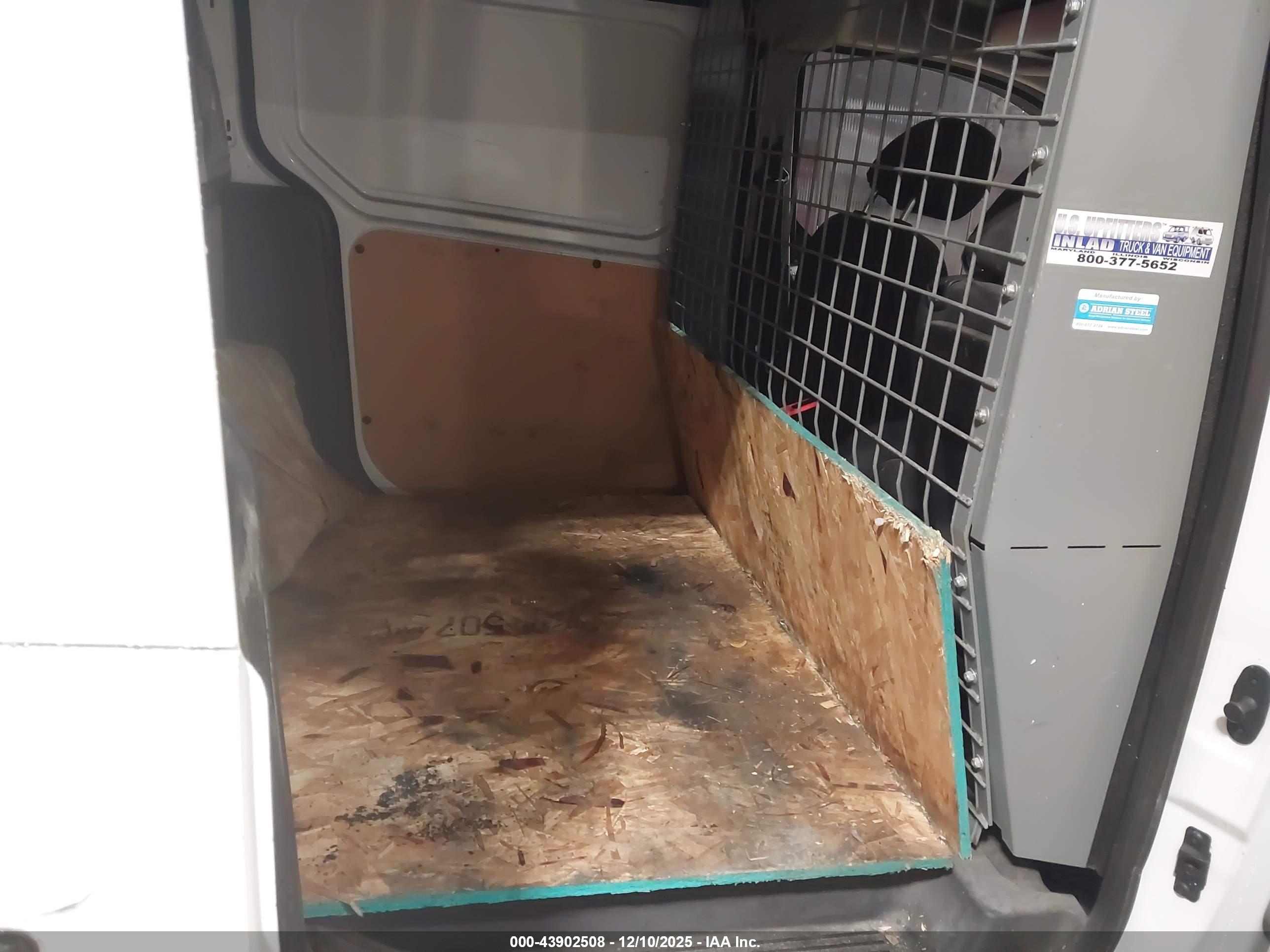 FORD TRANSIT image 8