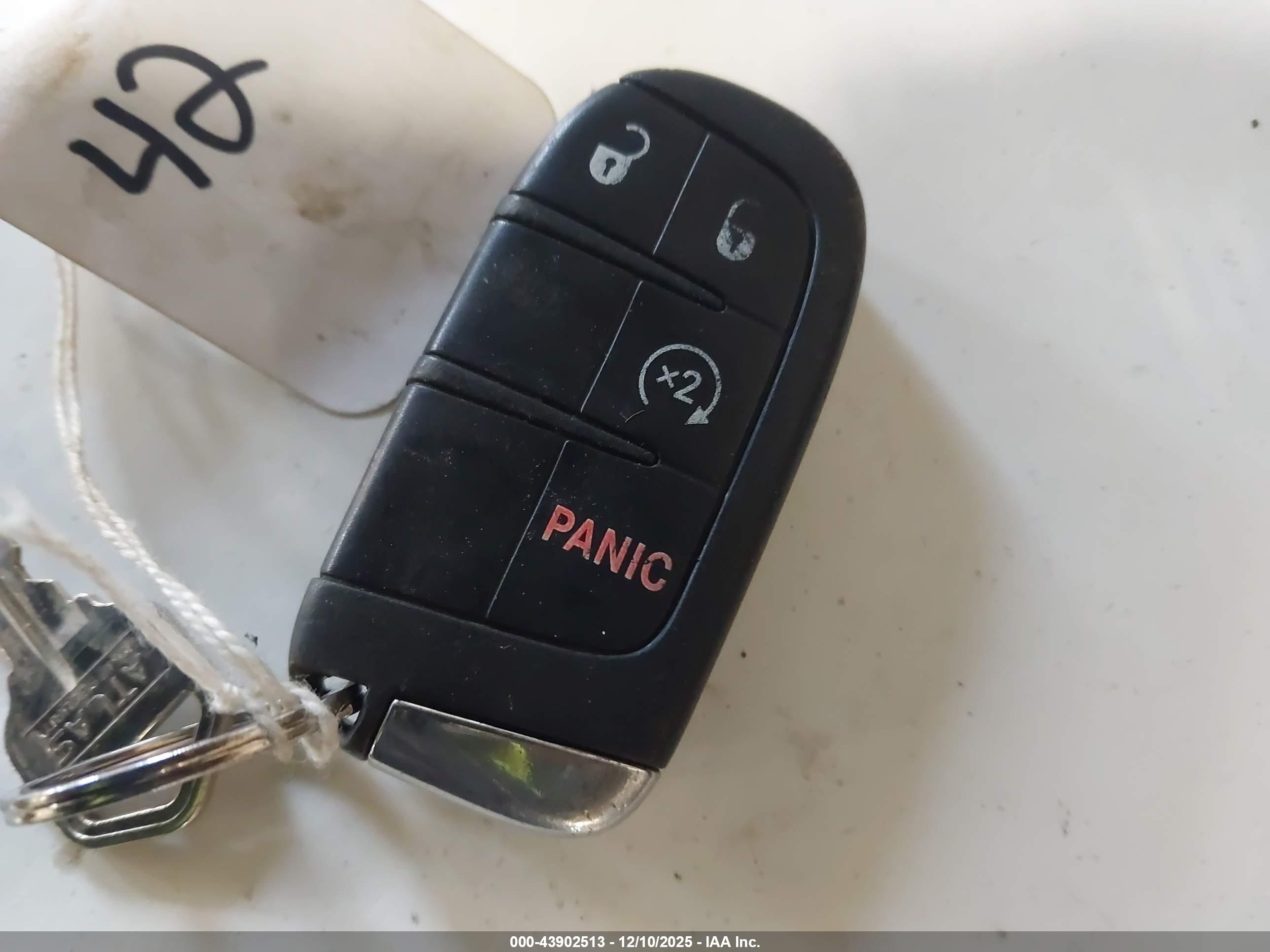 JEEP RENEGADE image 11
