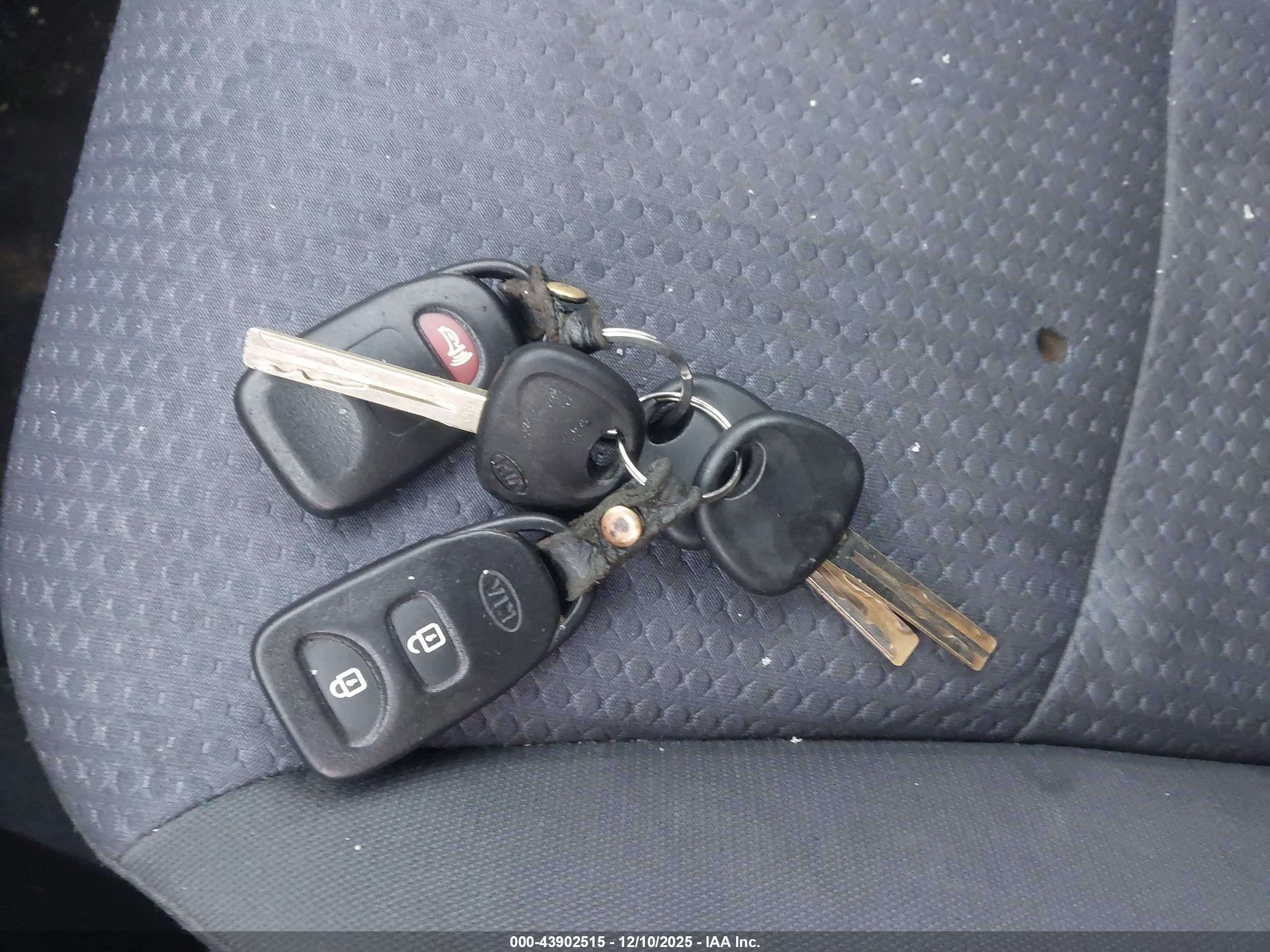 KIA SORENTO image 11