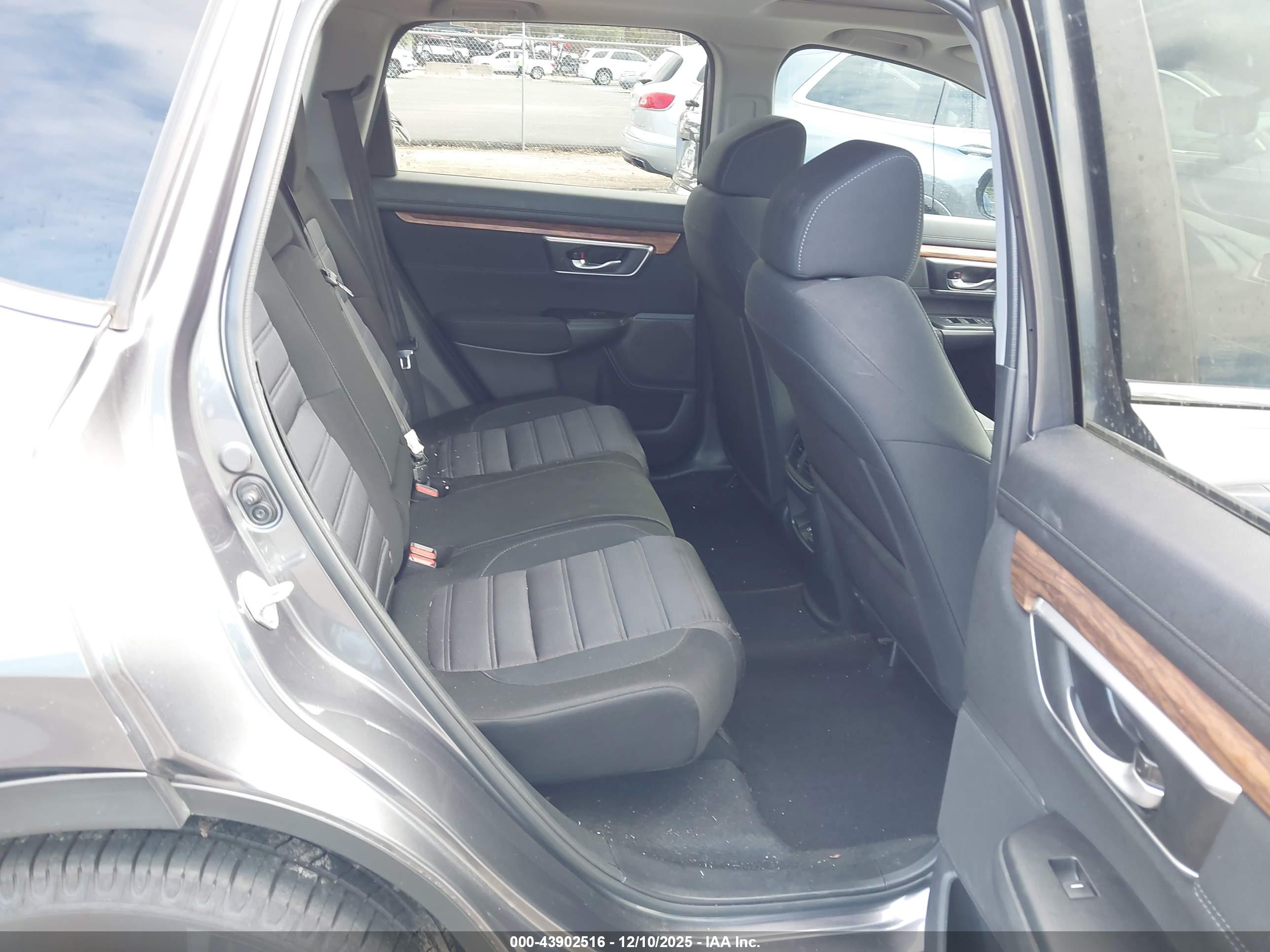 HONDA CR-V image 8