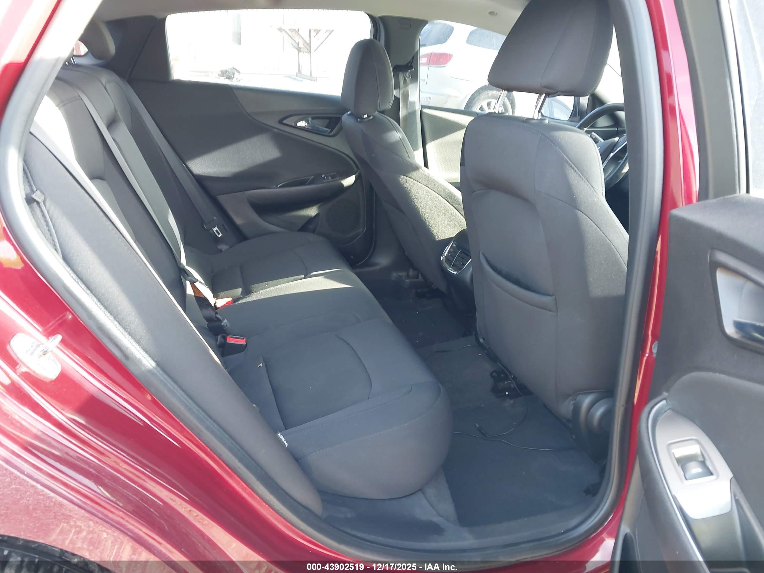 CHEVROLET MALIBU image 8