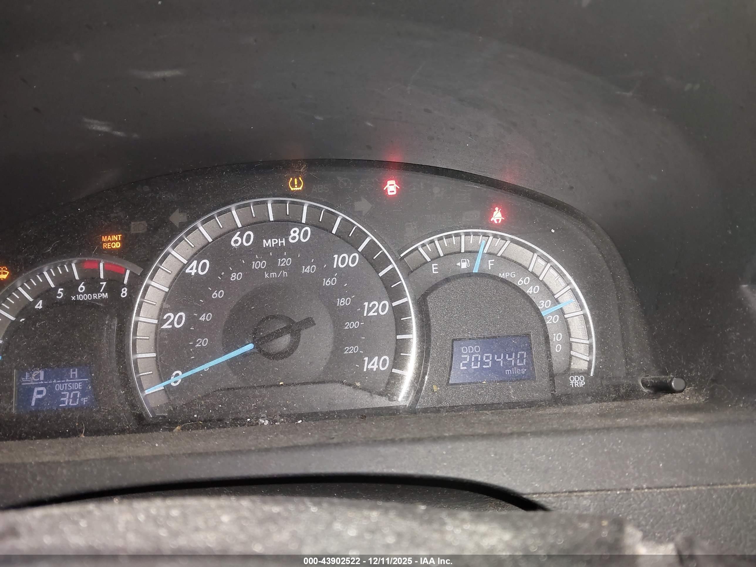 TOYOTA CAMRY image 7