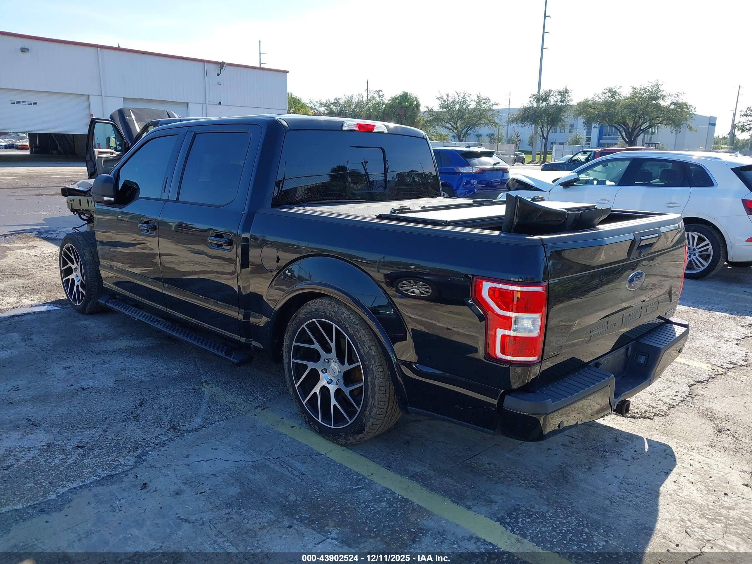 FORD F-150 image 3