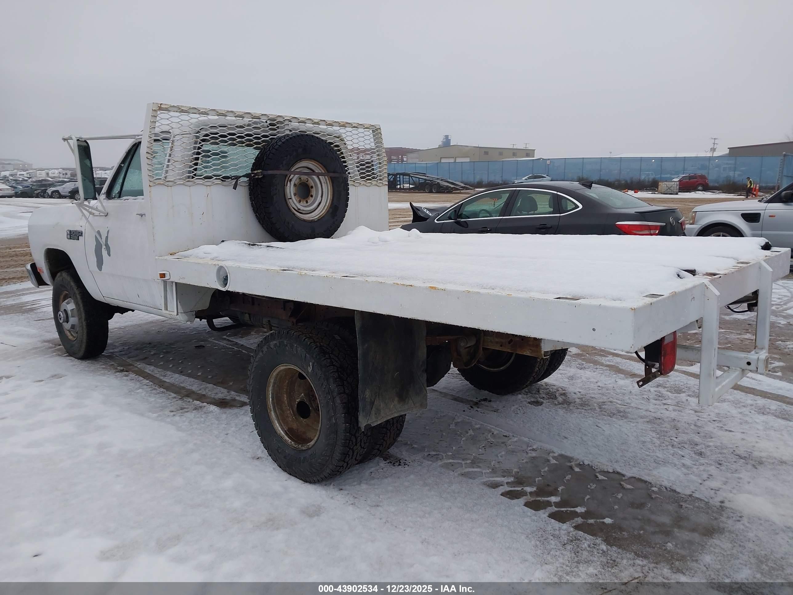 DODGE W-SERIES image 3