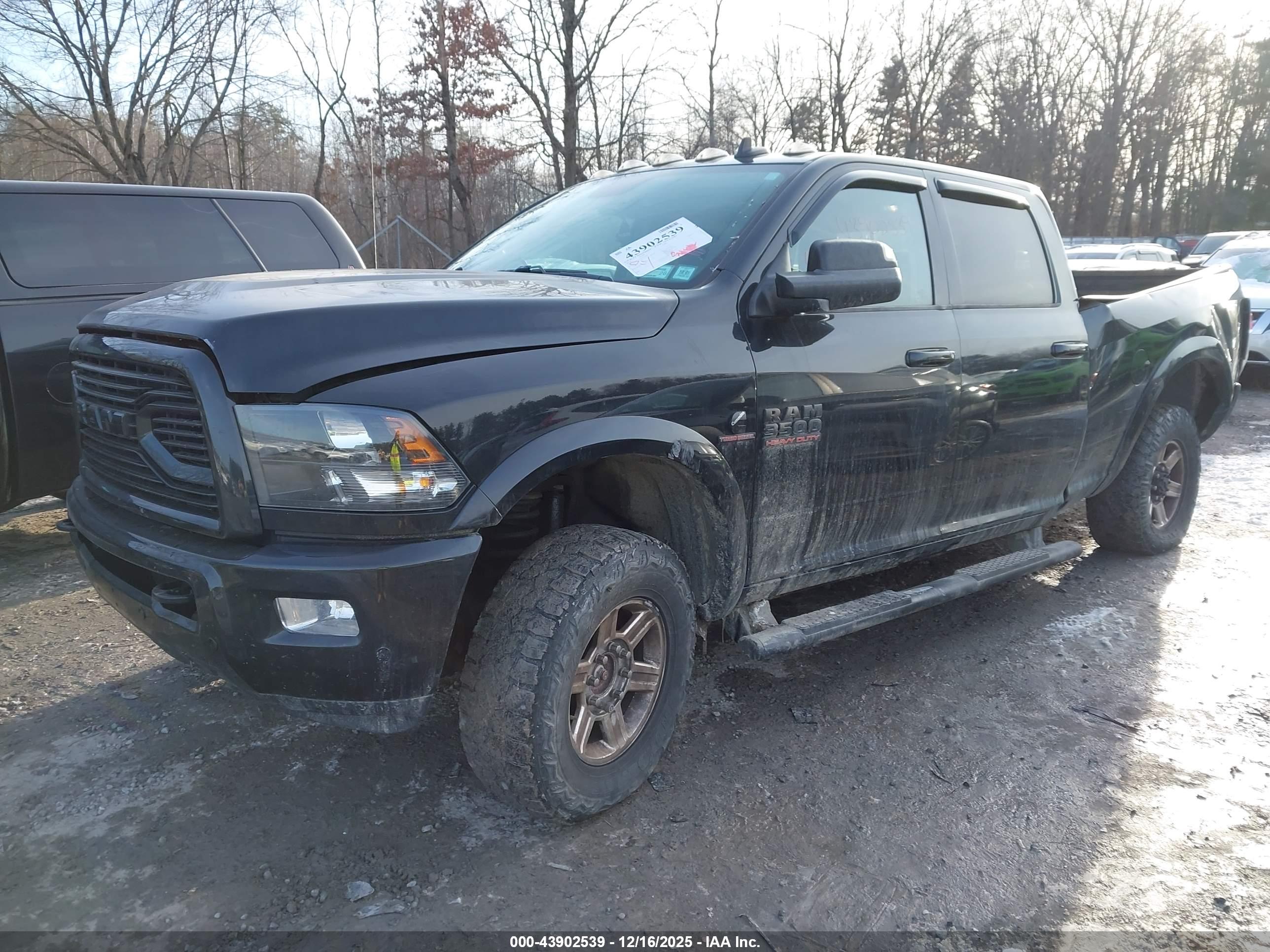 RAM 3500 image 2