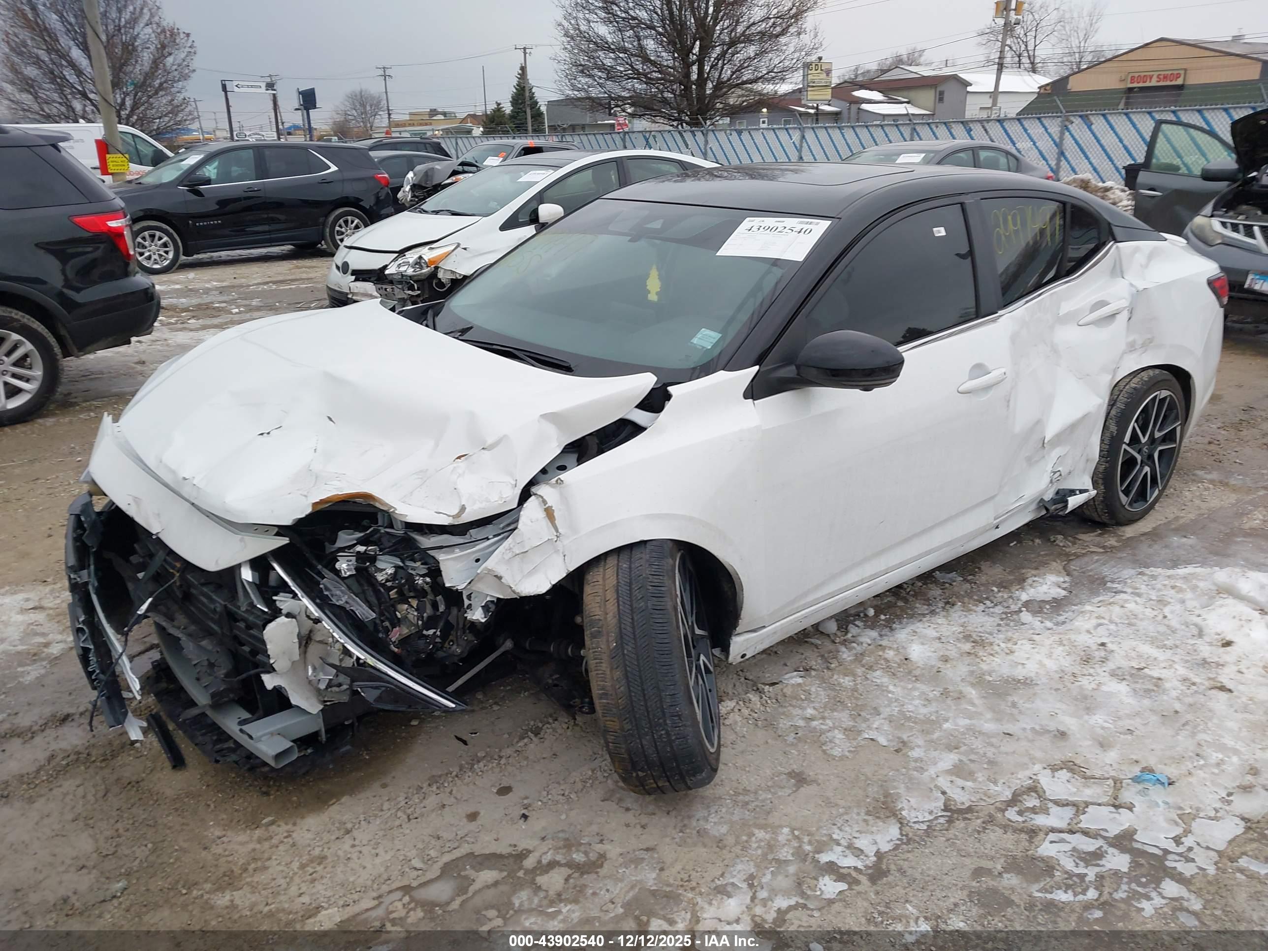 NISSAN SENTRA image 2