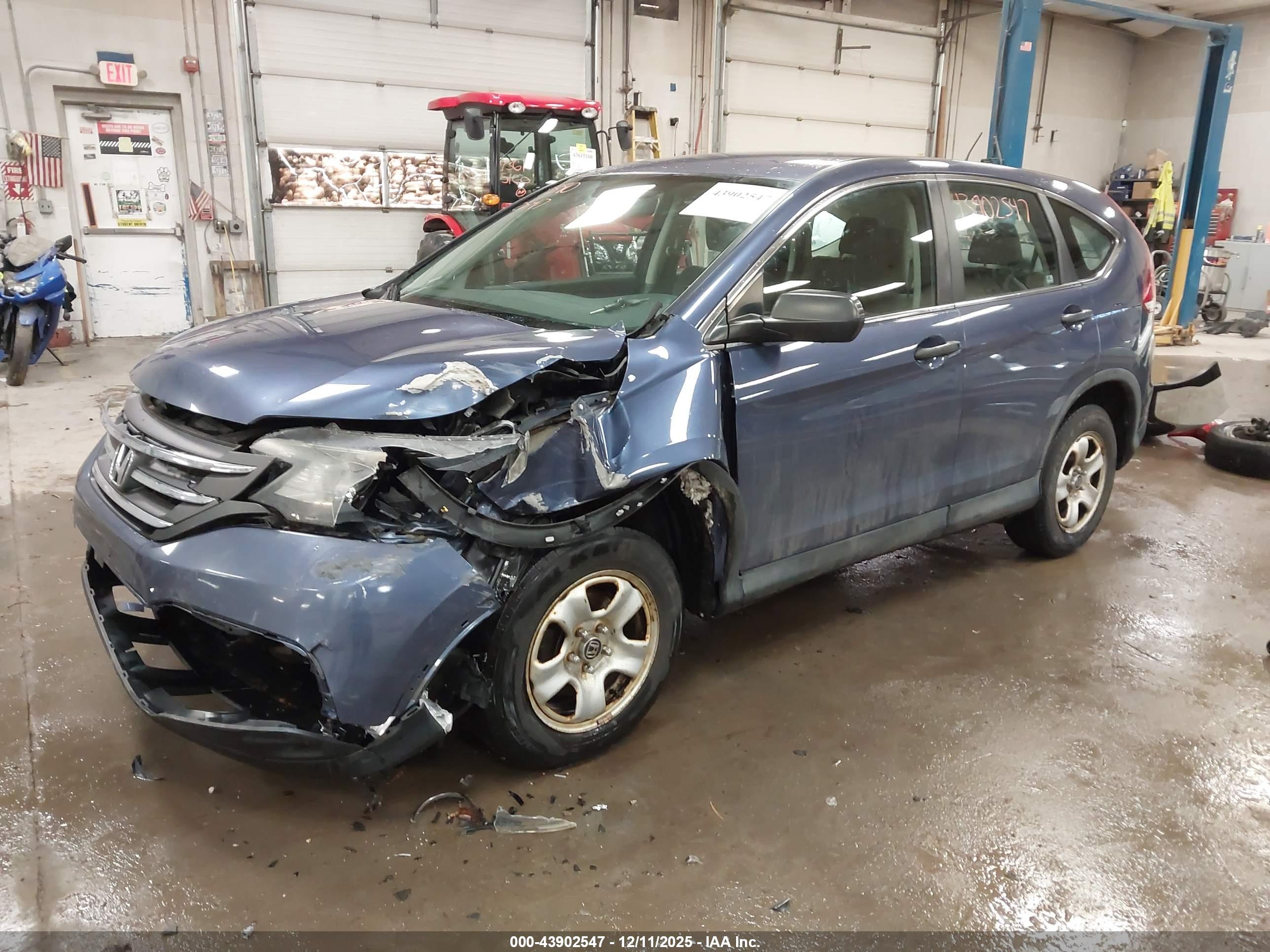 HONDA CR-V image 2