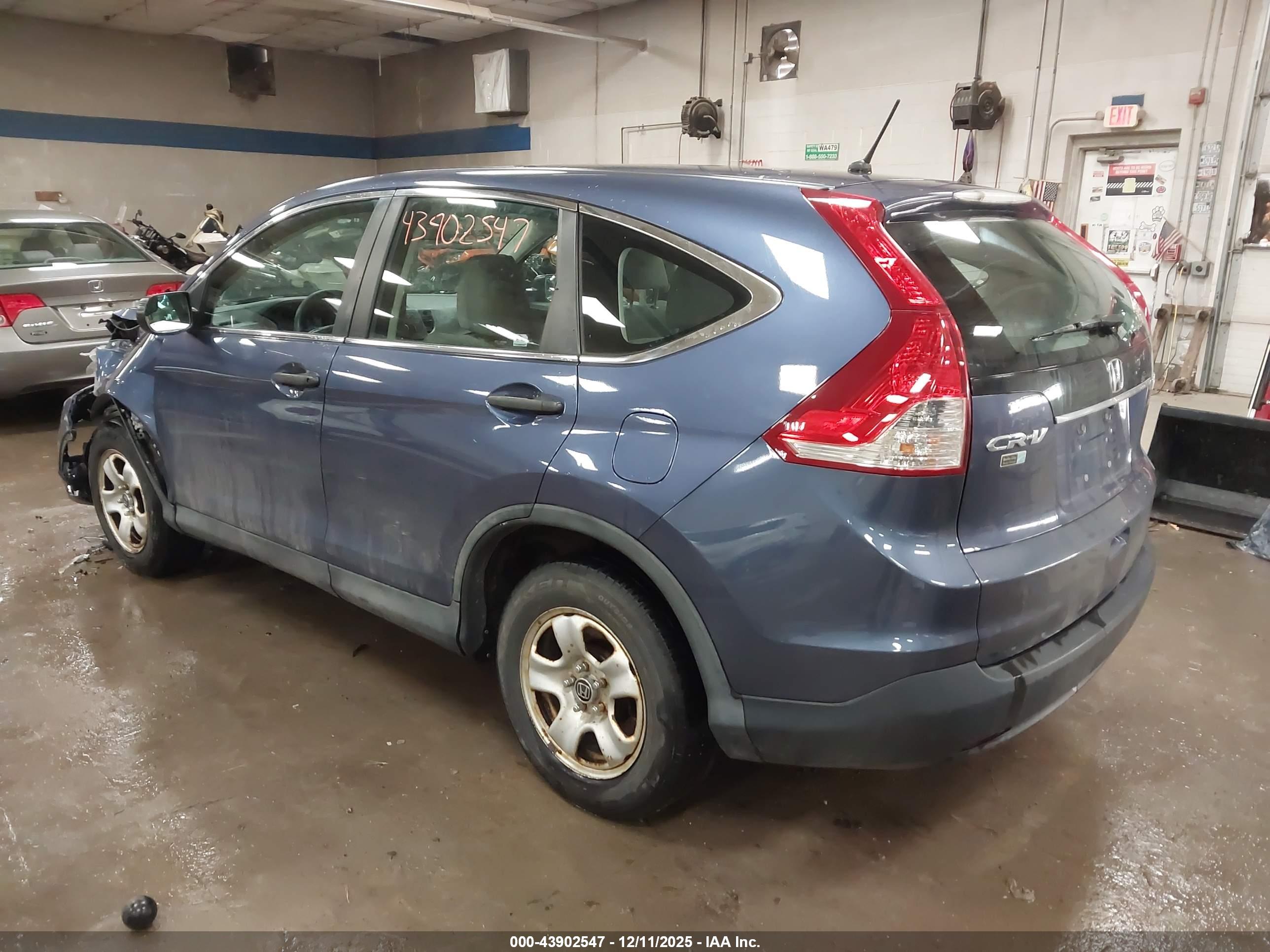 HONDA CR-V image 3