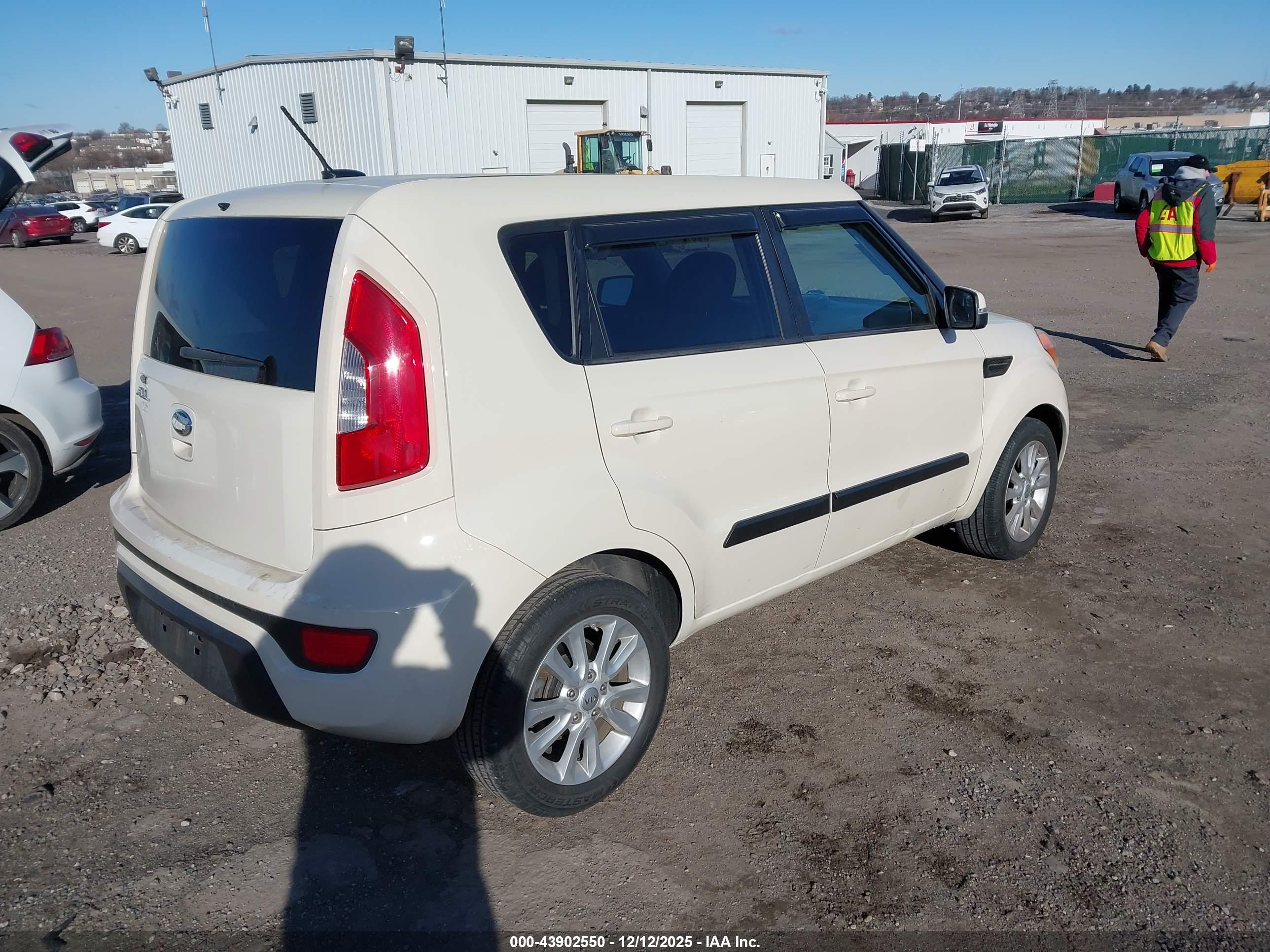 KIA SOUL image 4