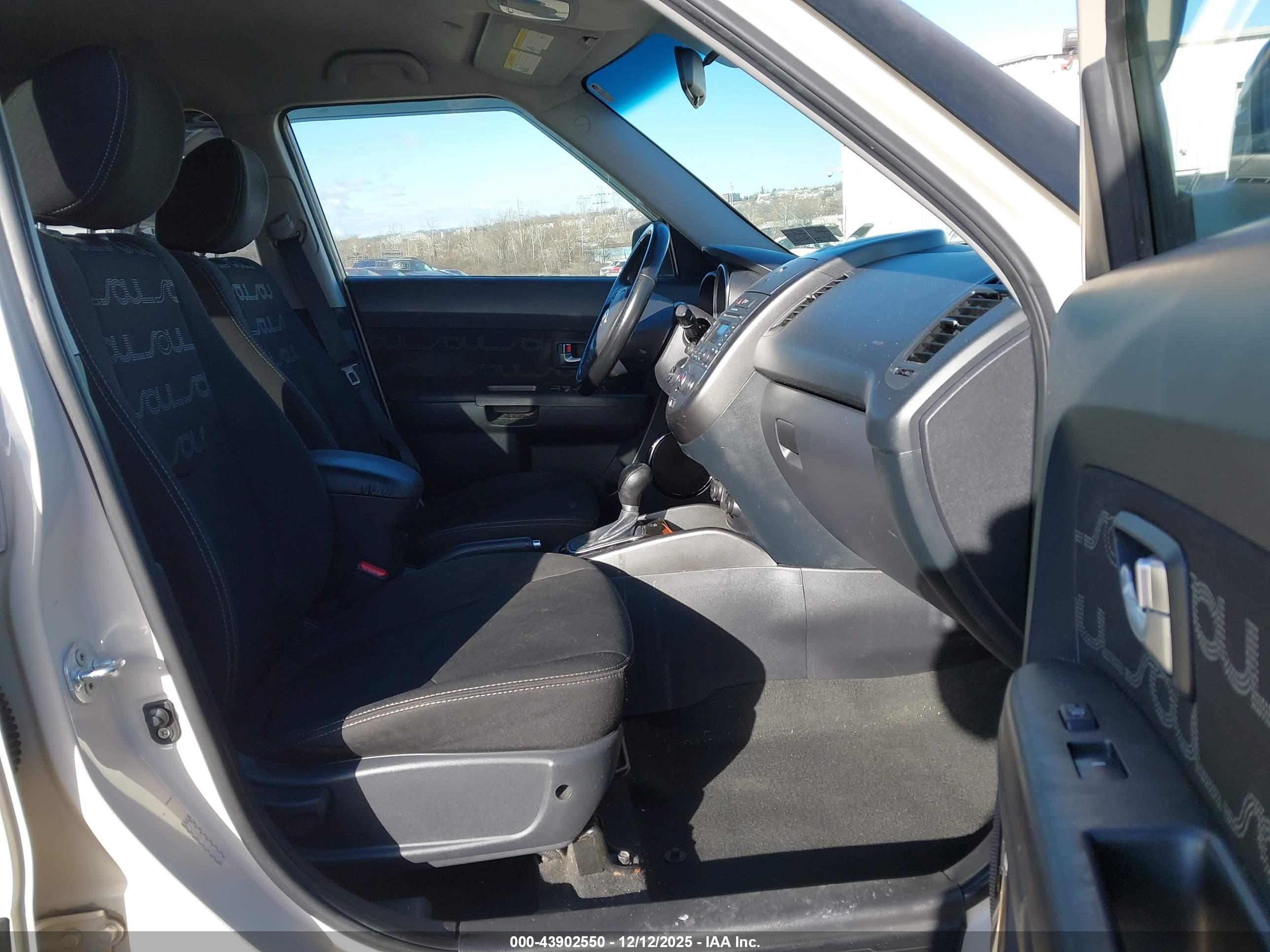 KIA SOUL image 5