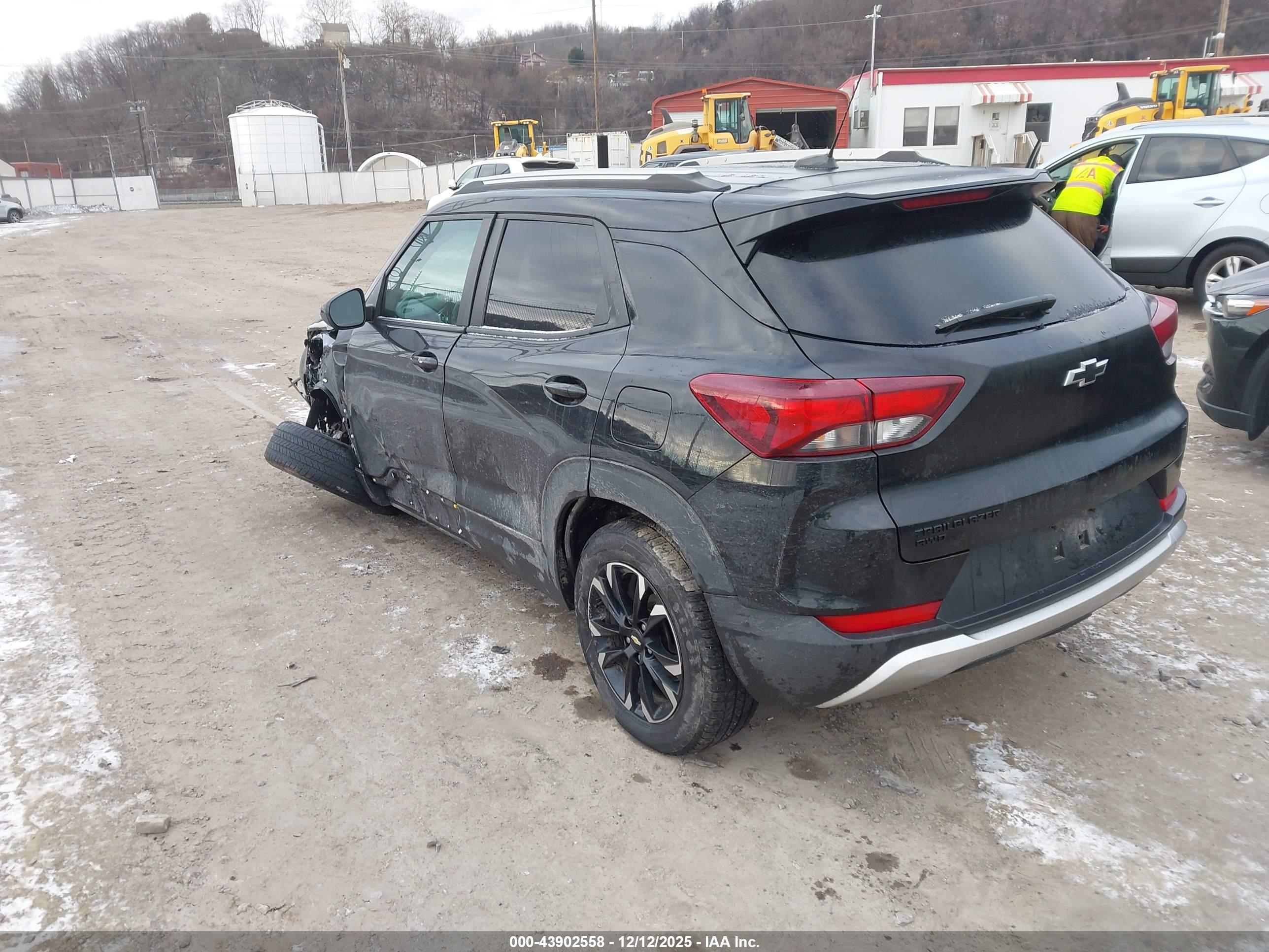 CHEVROLET TRAILBLAZER image 3