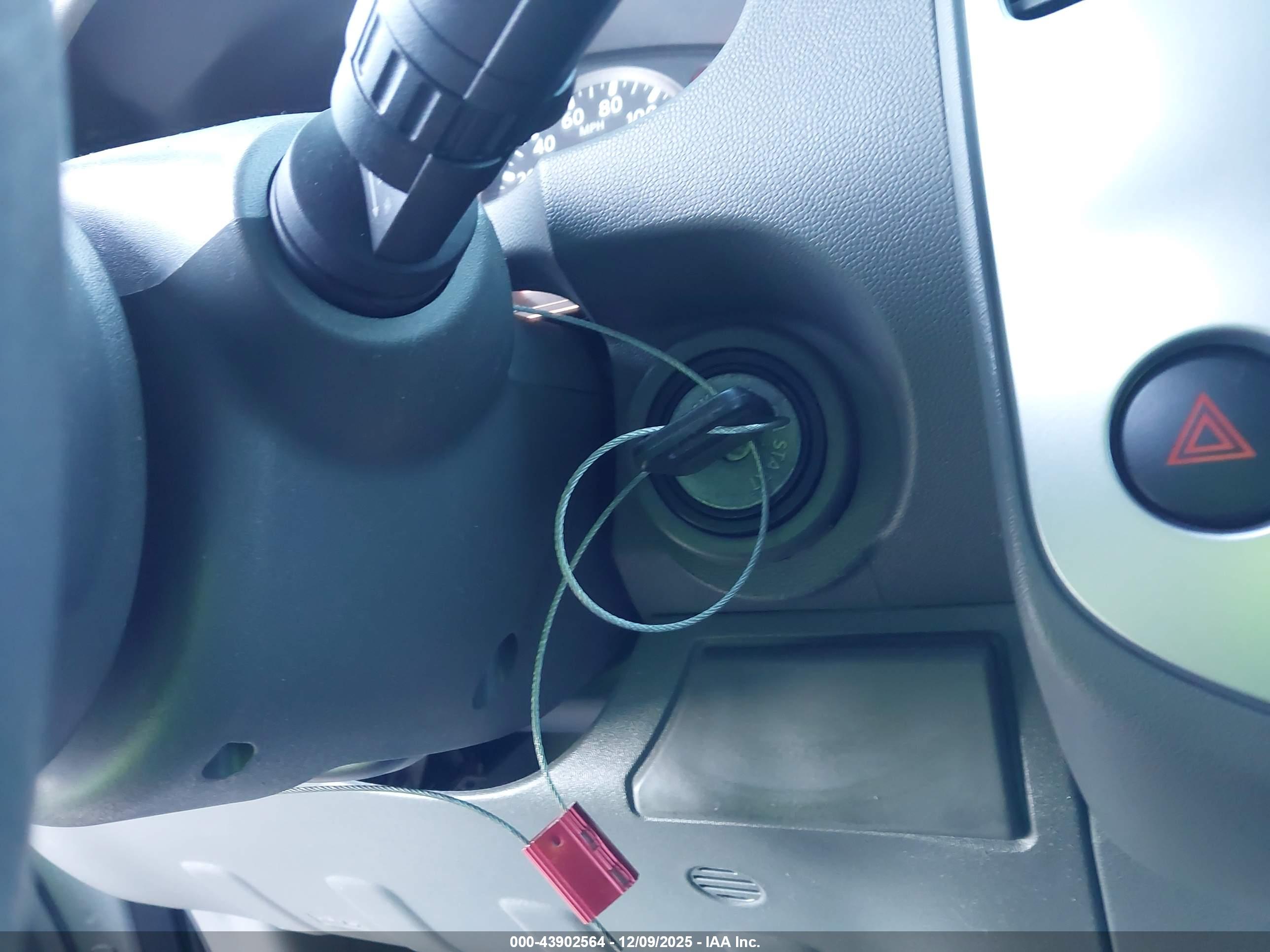 NISSAN FRONTIER image 11