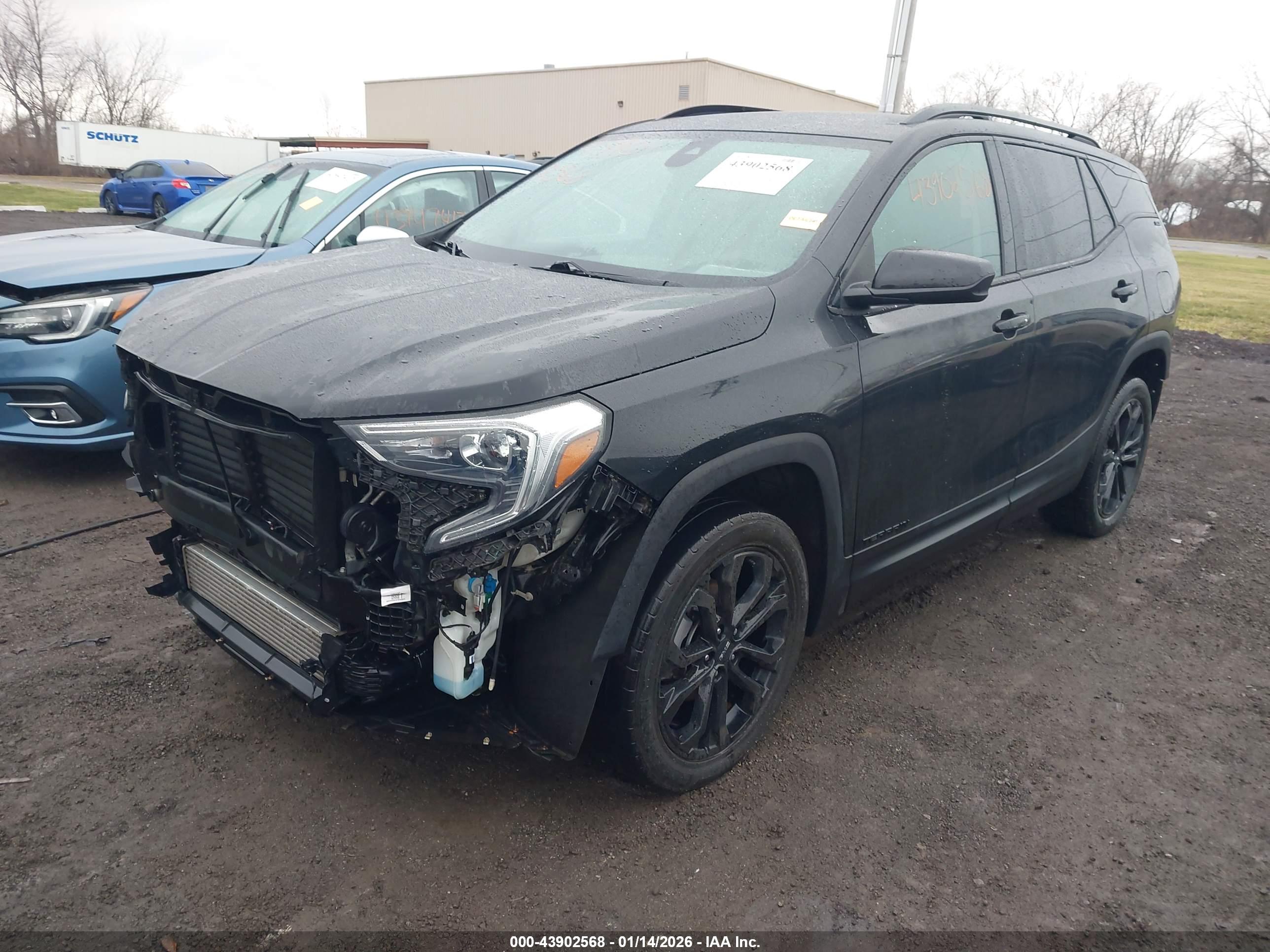 GMC TERRAIN image 2