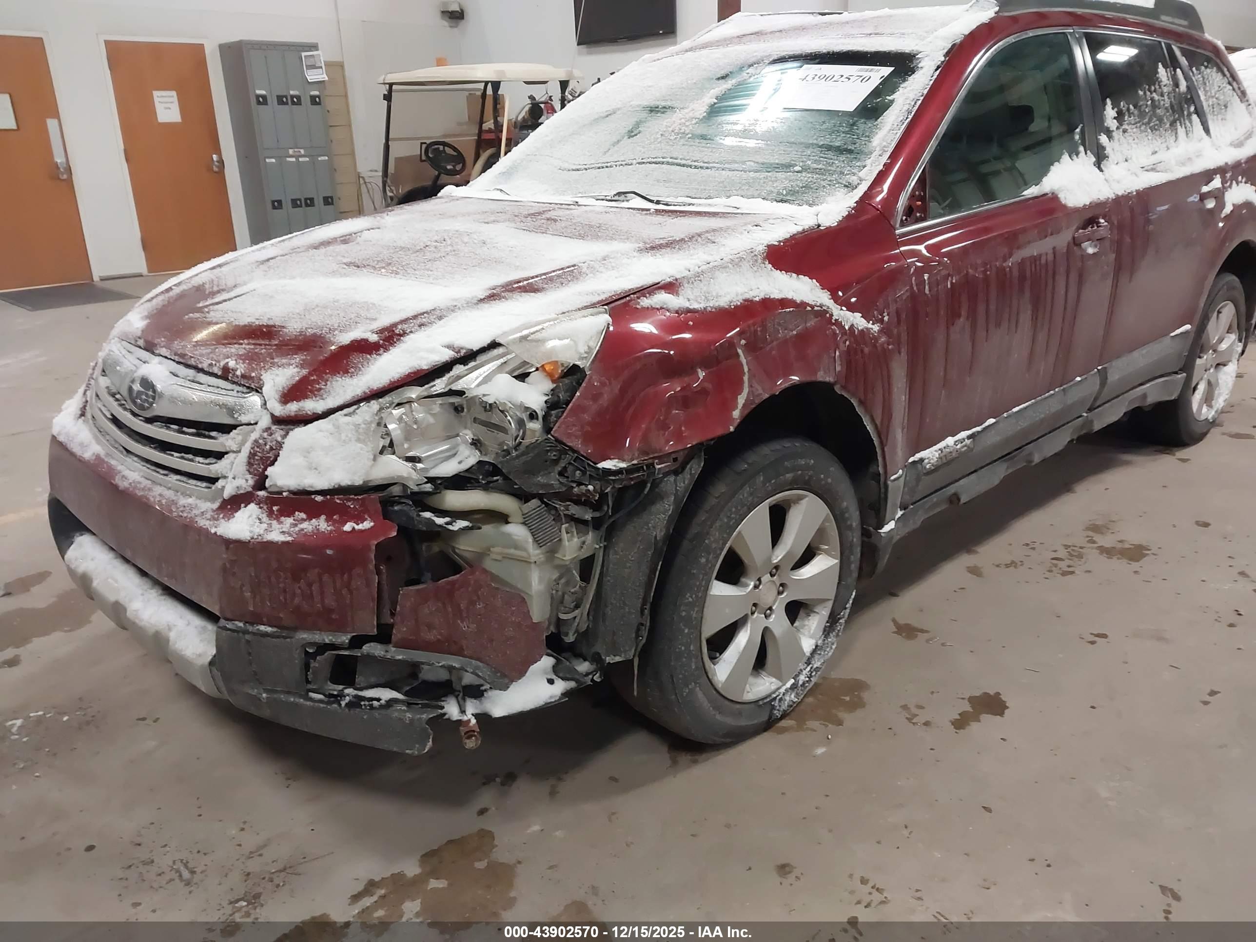 SUBARU OUTBACK image 6