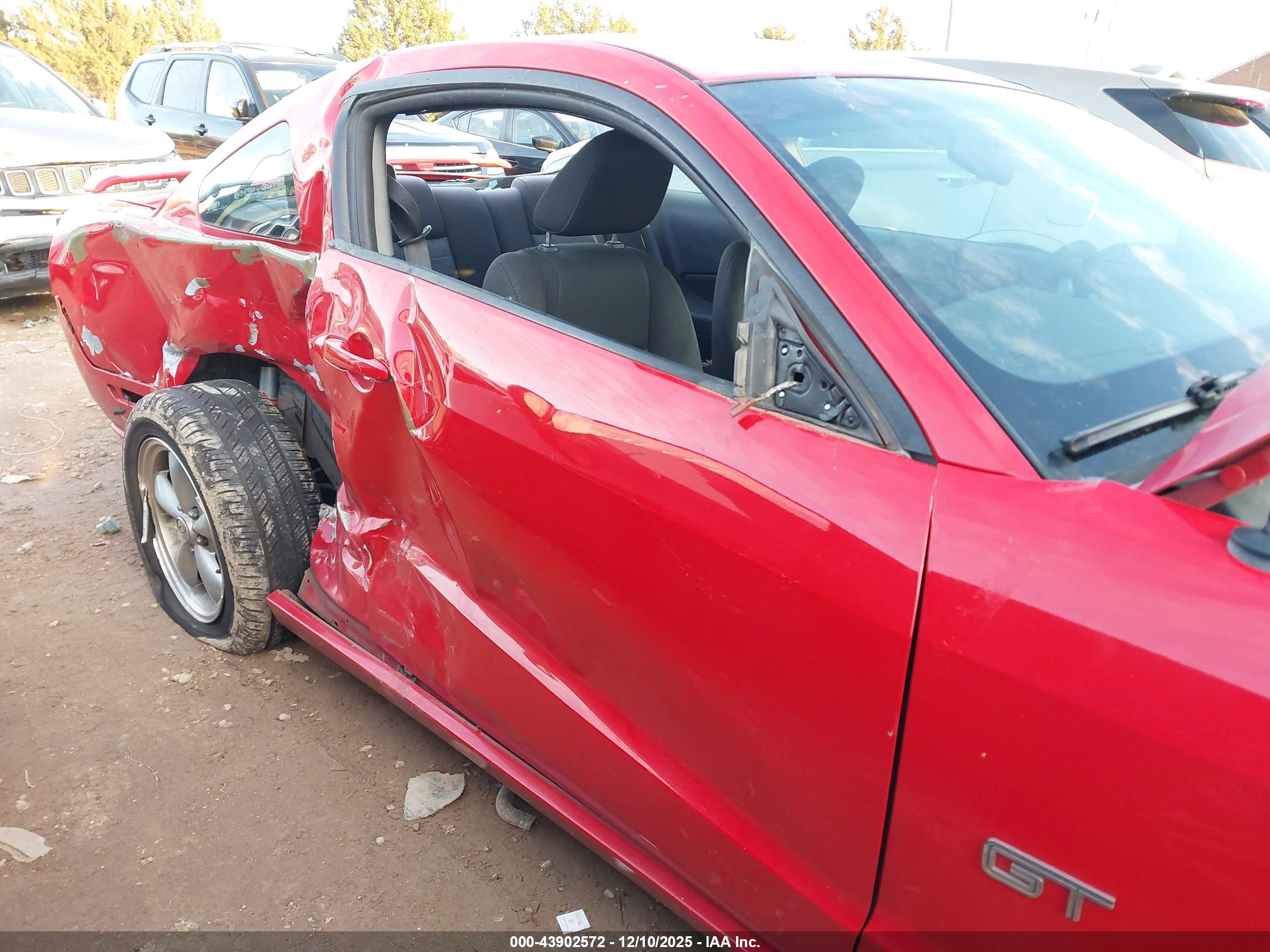 FORD MUSTANG image 6
