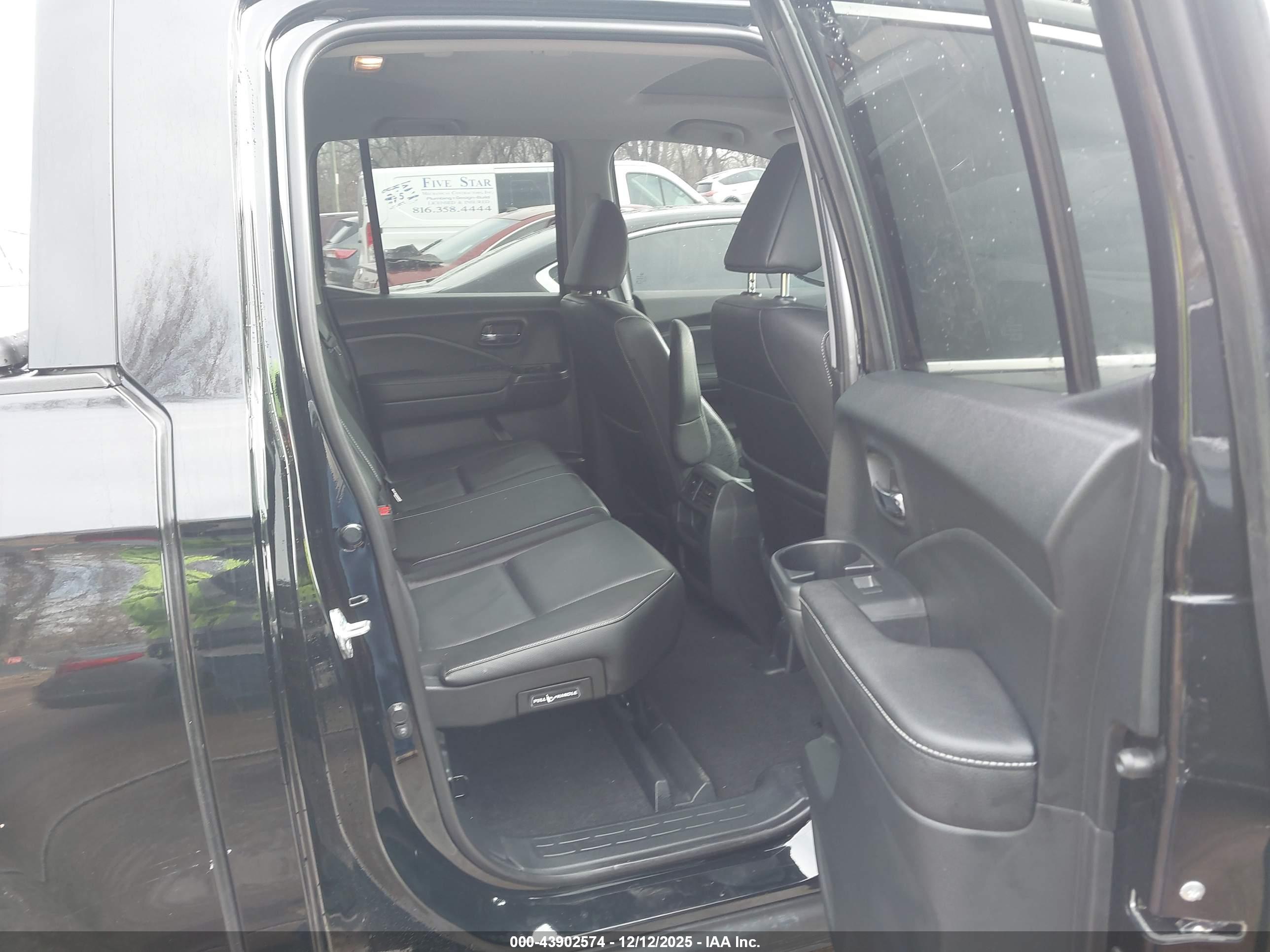 HONDA RIDGELINE image 8