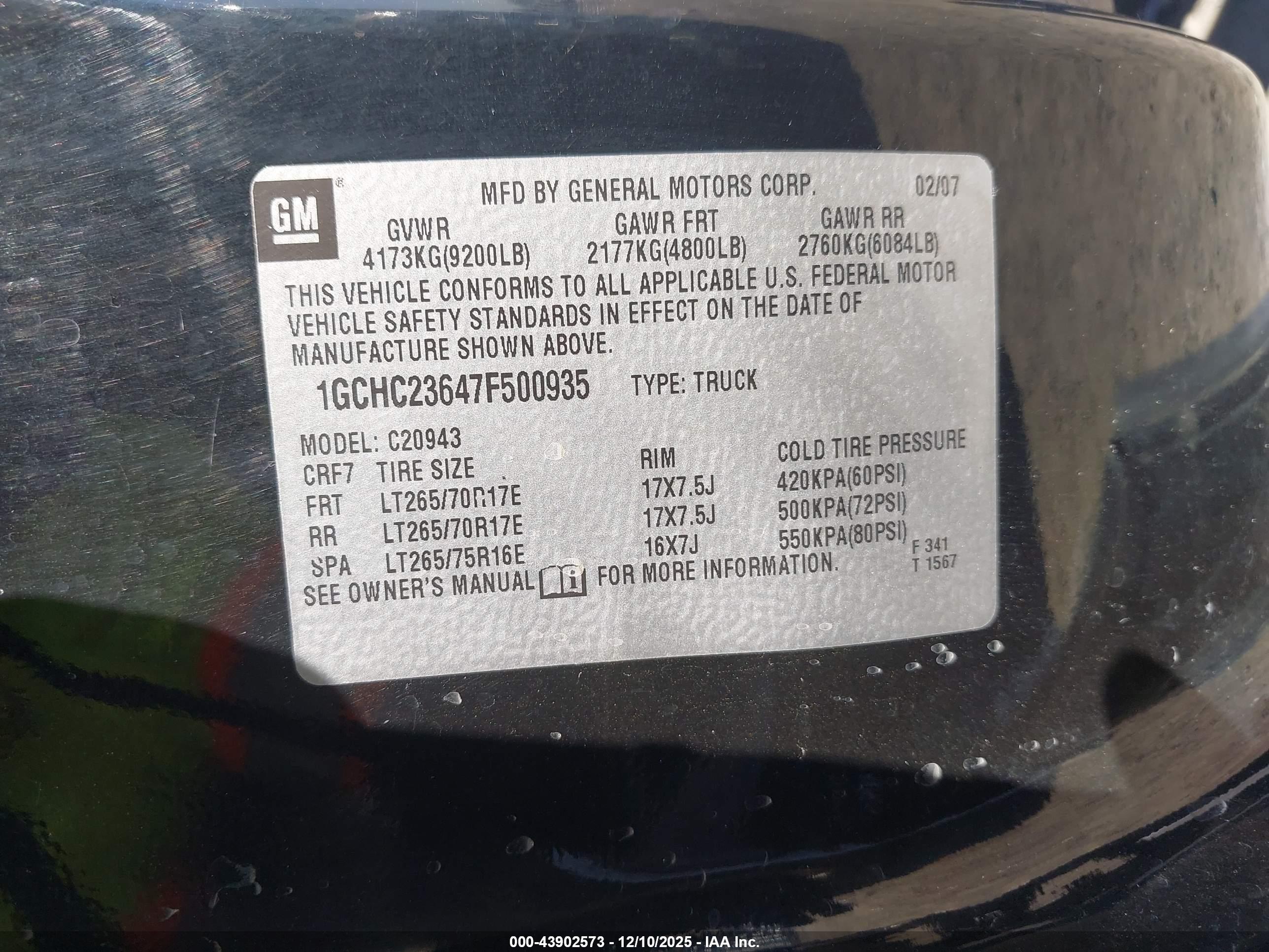 CHEVROLET SILVERADO image 9