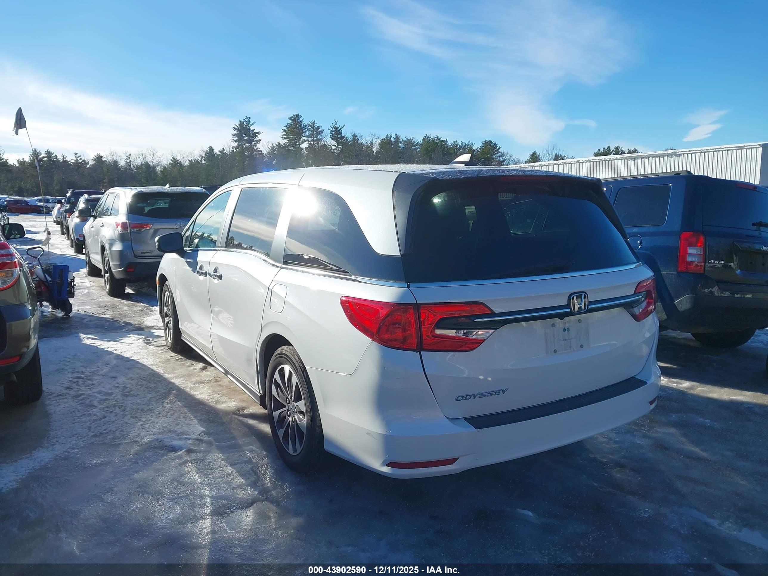 HONDA ODYSSEY image 3