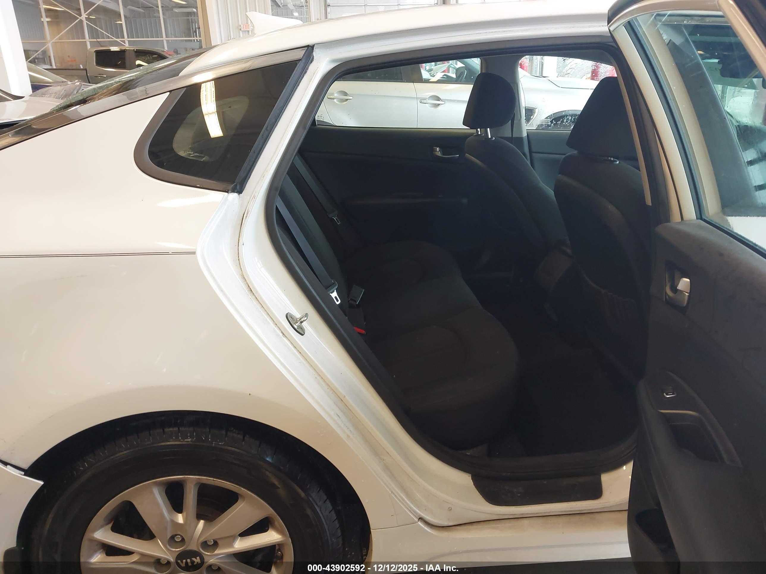 KIA OPTIMA image 8