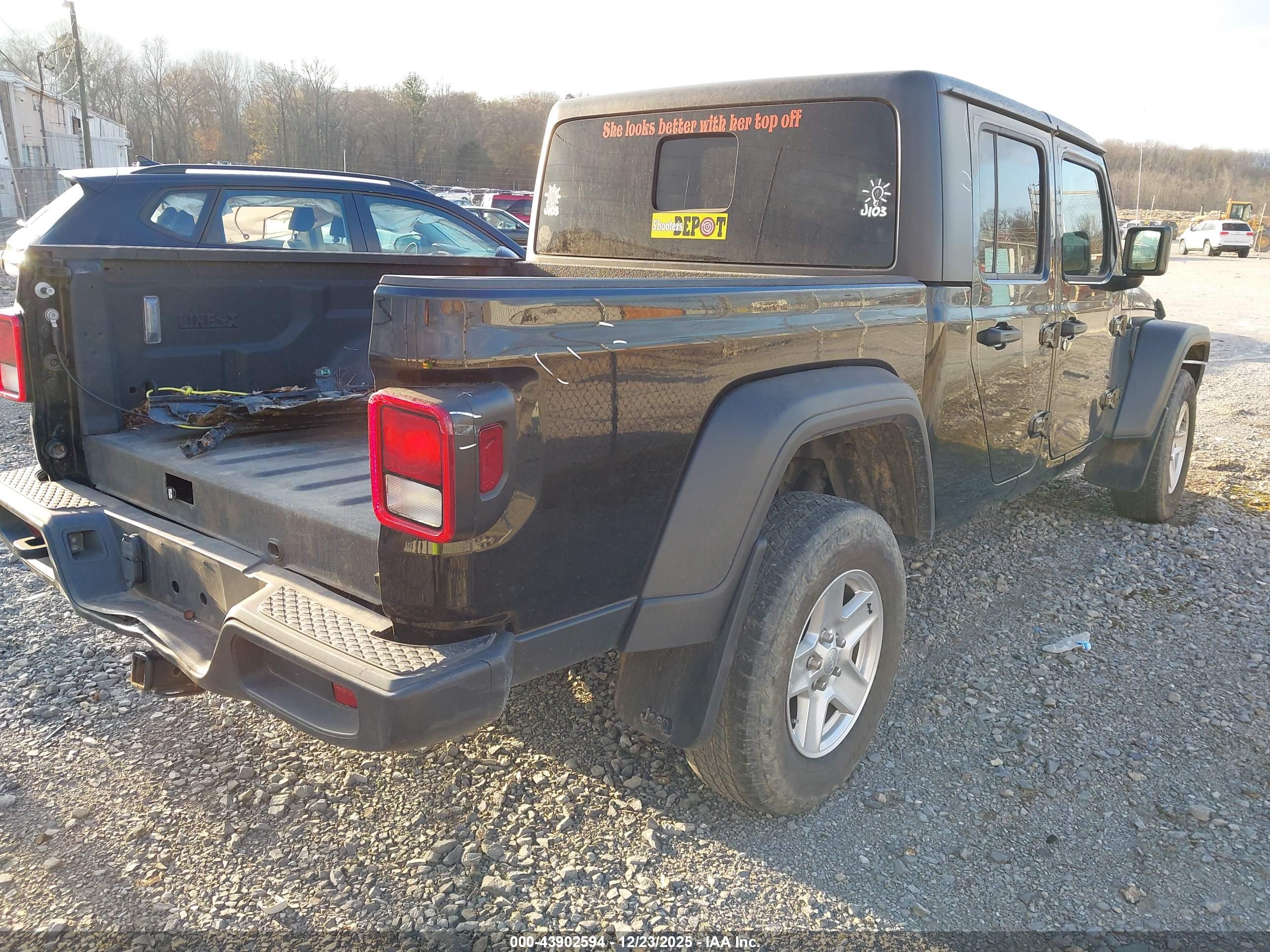JEEP GLADIATOR image 4