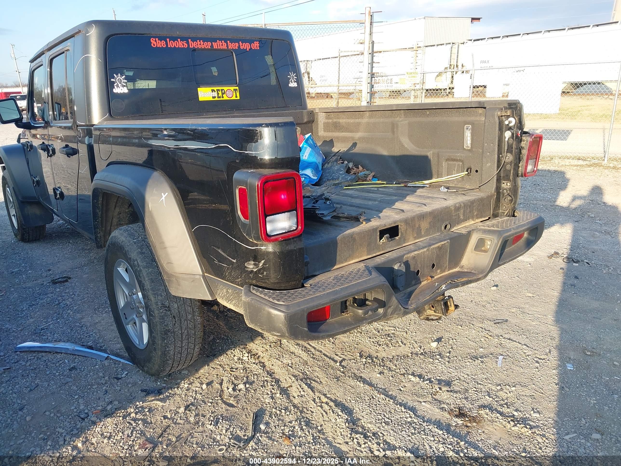 JEEP GLADIATOR image 6
