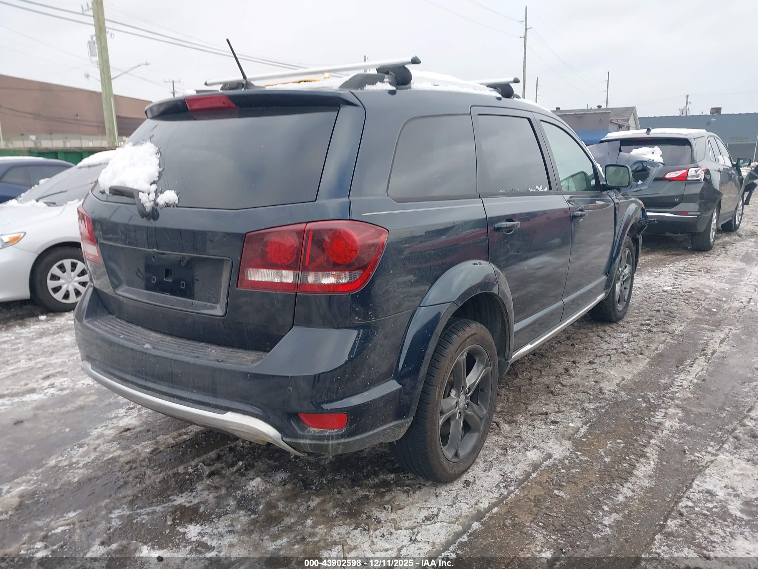 DODGE JOURNEY image 4