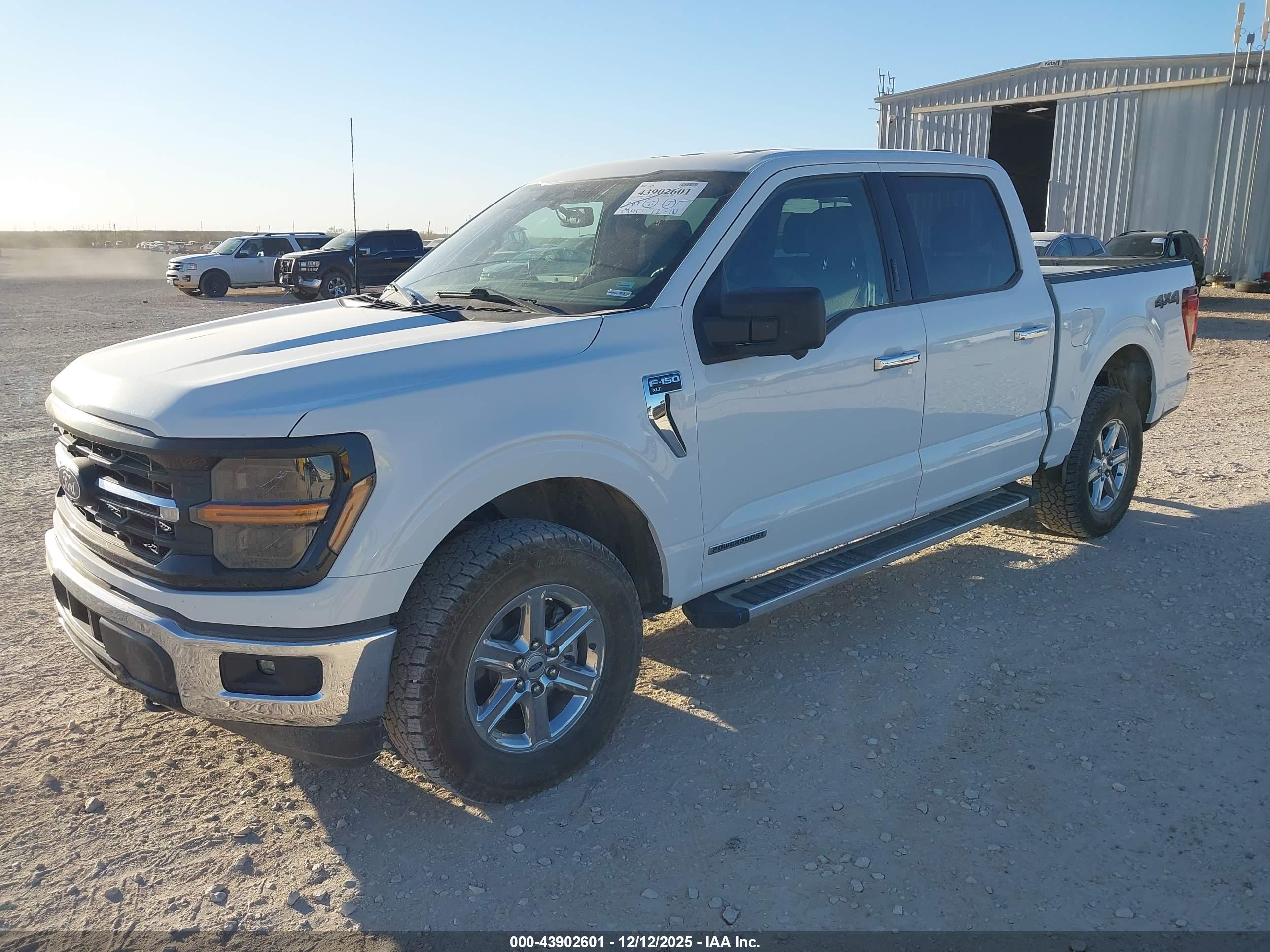 FORD F-150 image 2