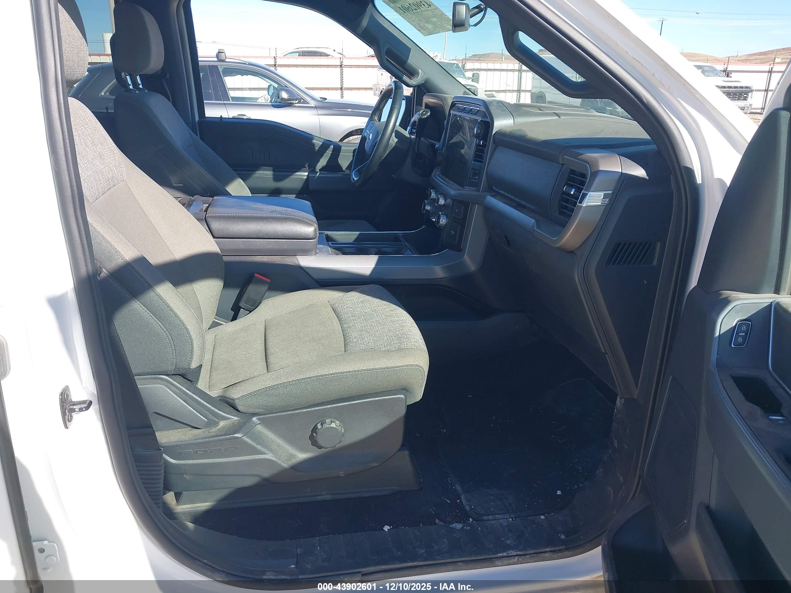 FORD F-150 image 5