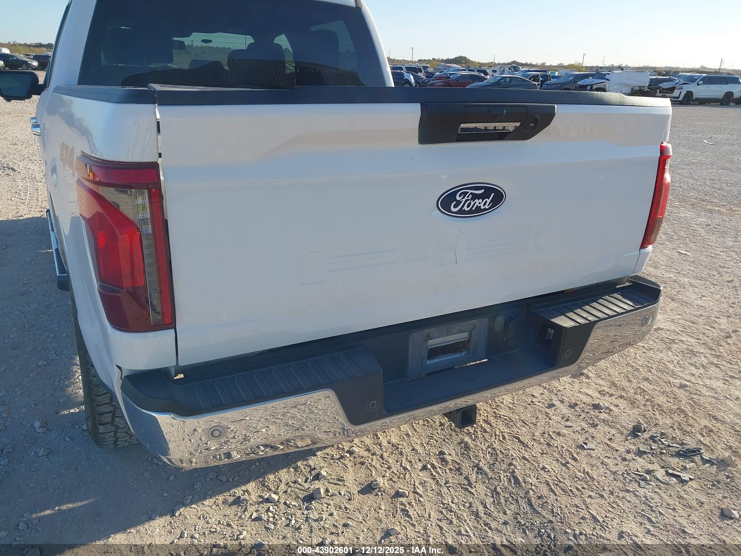 FORD F-150 image 6