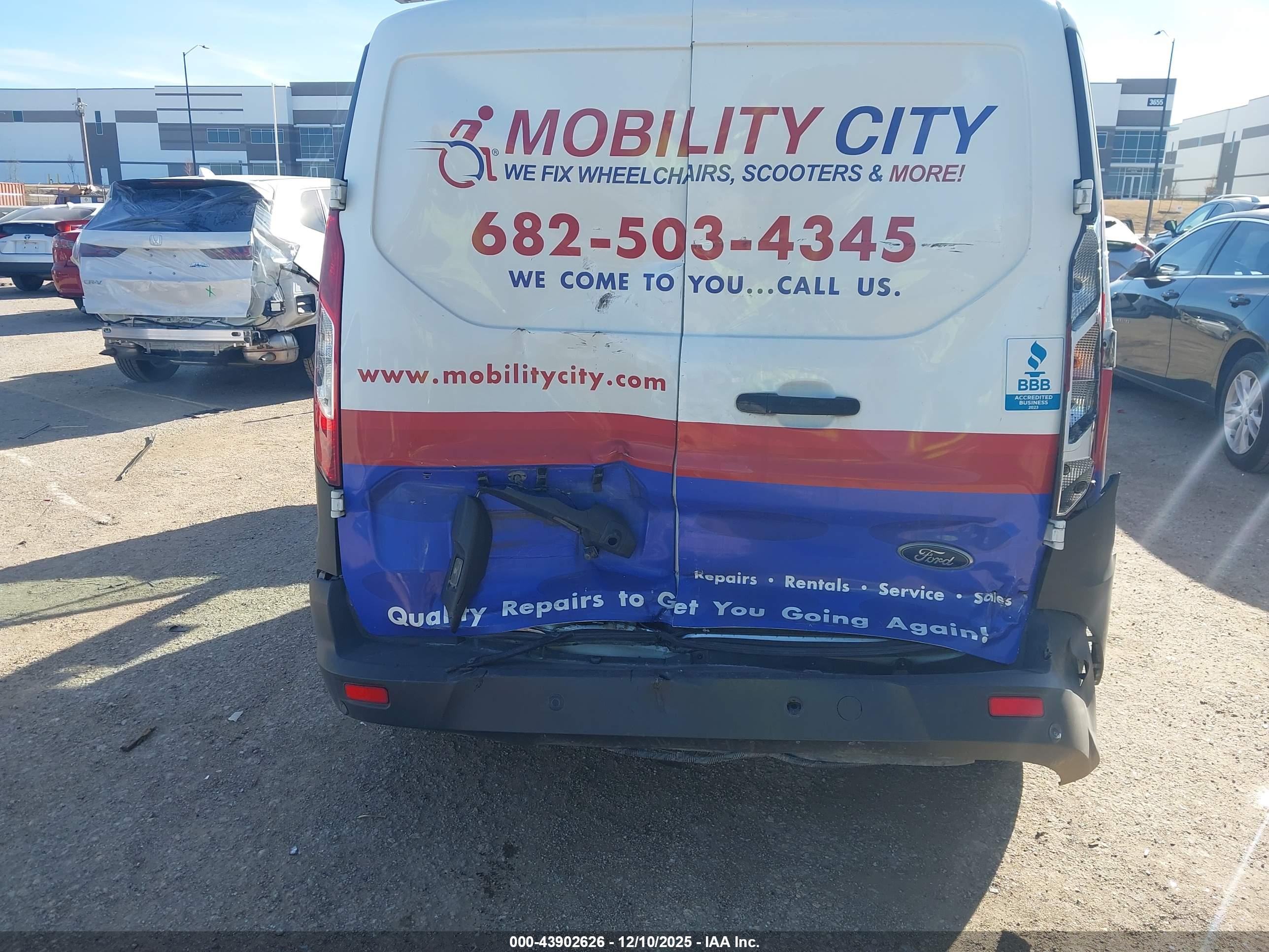 FORD TRANSIT image 6