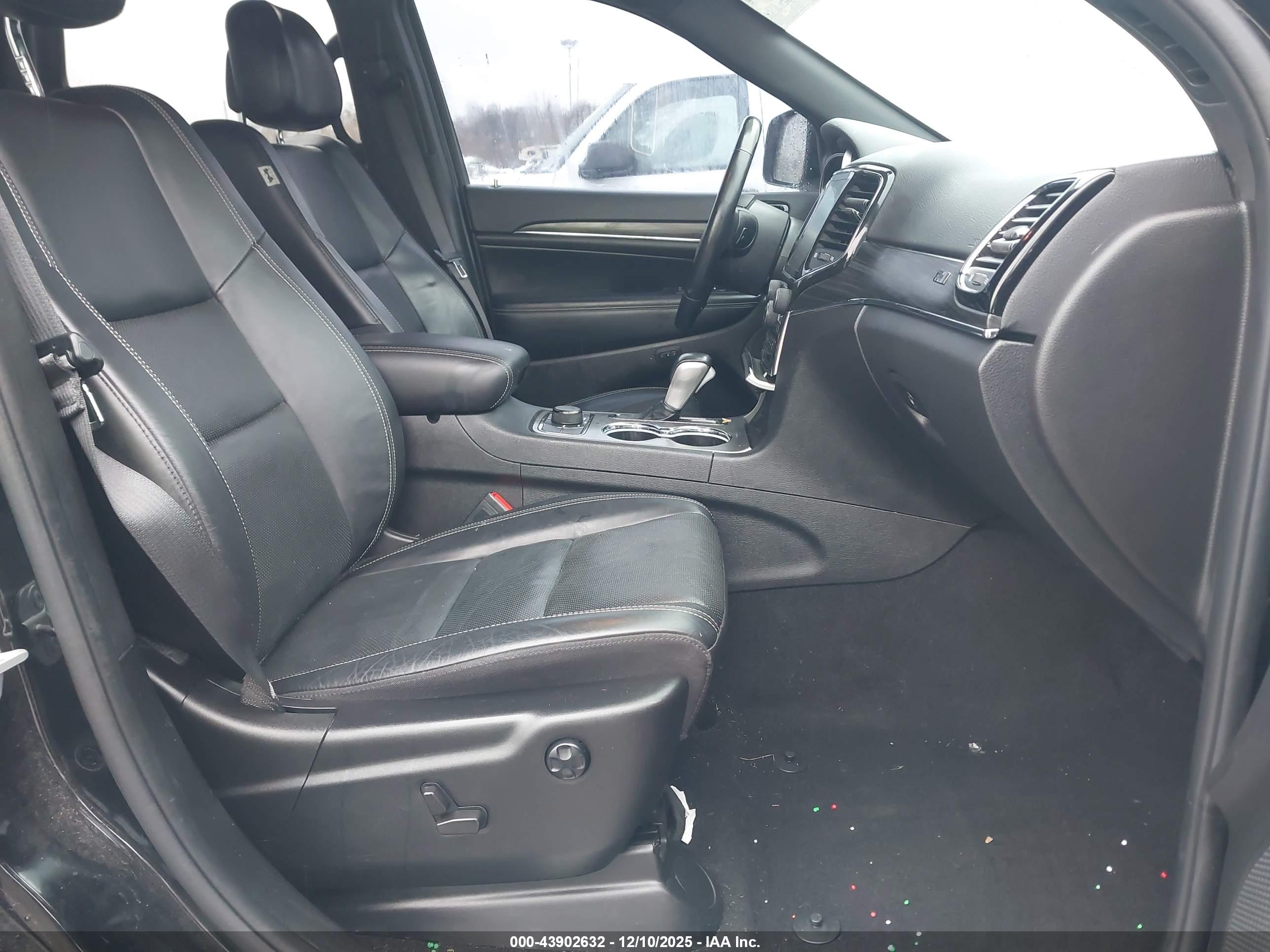 JEEP GRAND image 5