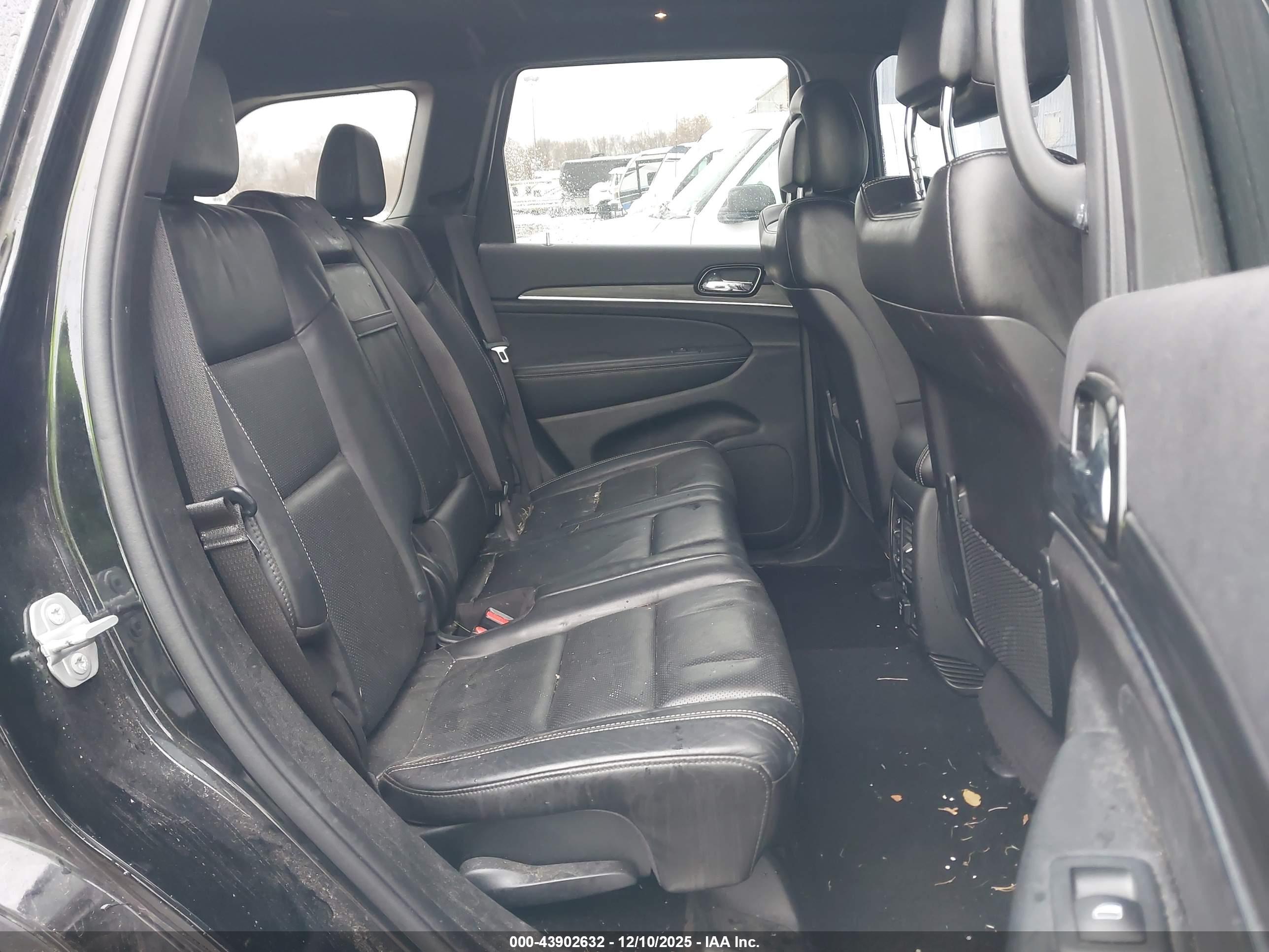 JEEP GRAND image 8