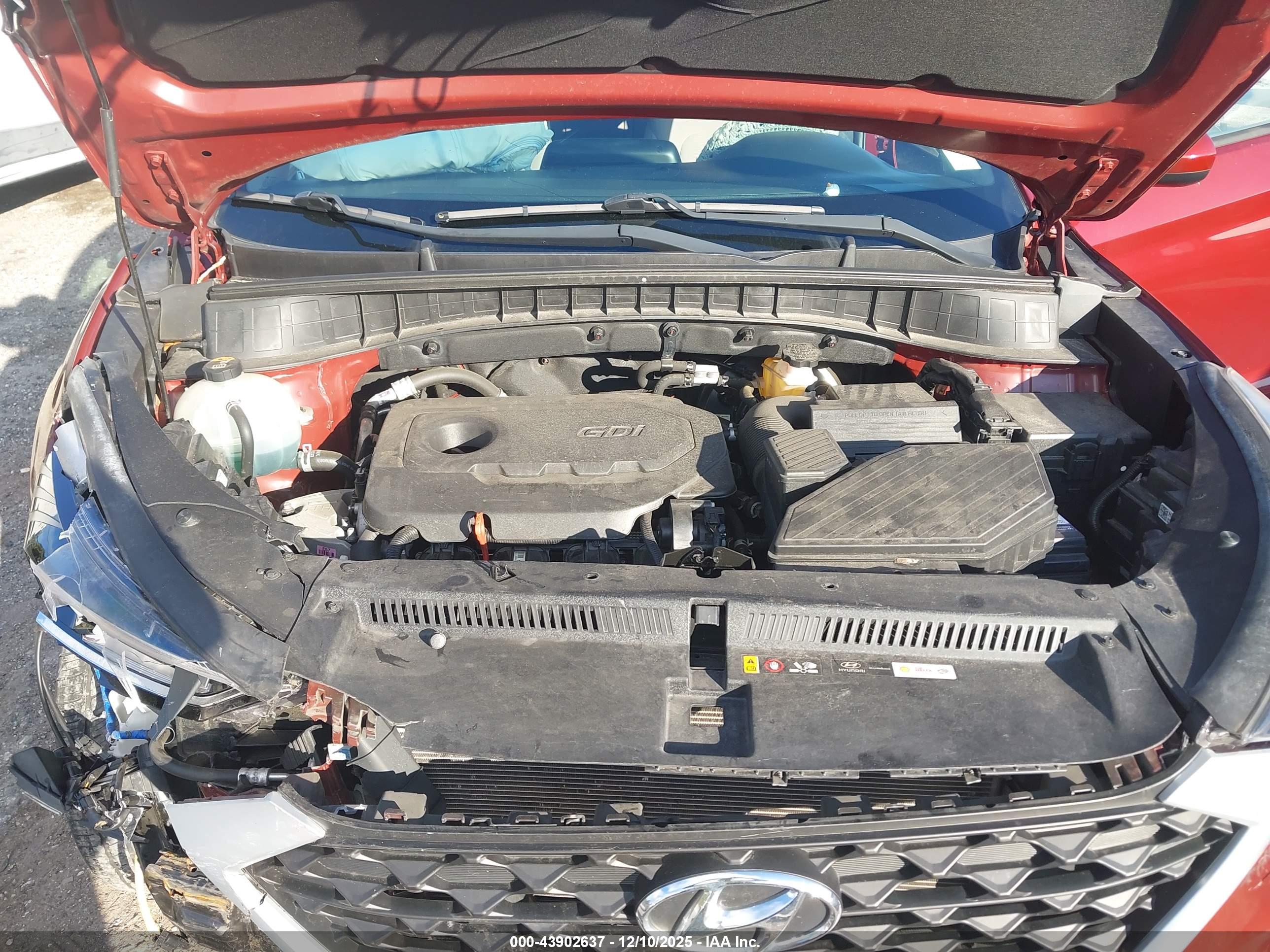 HYUNDAI TUCSON image 10