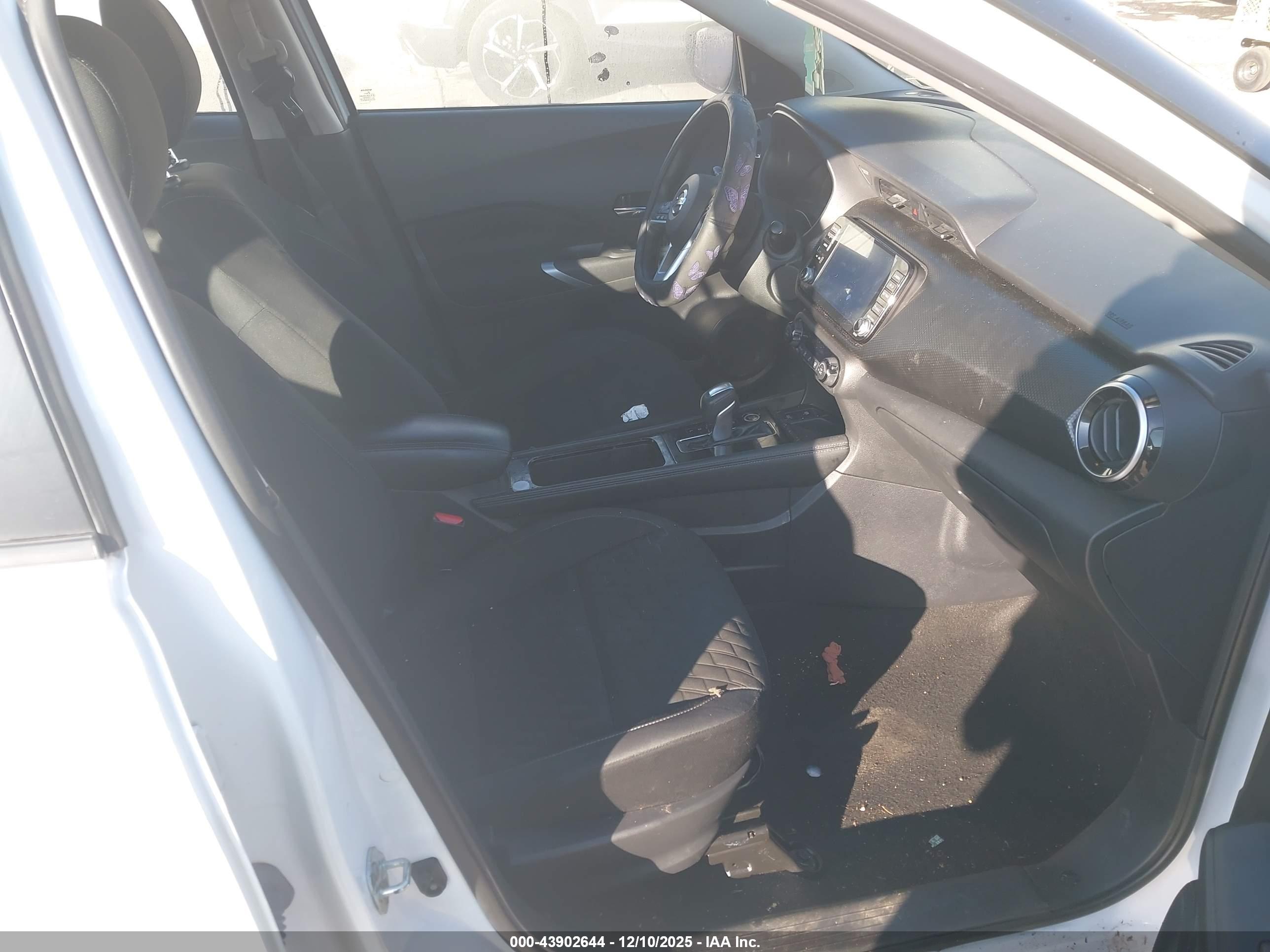 NISSAN KICKS image 5