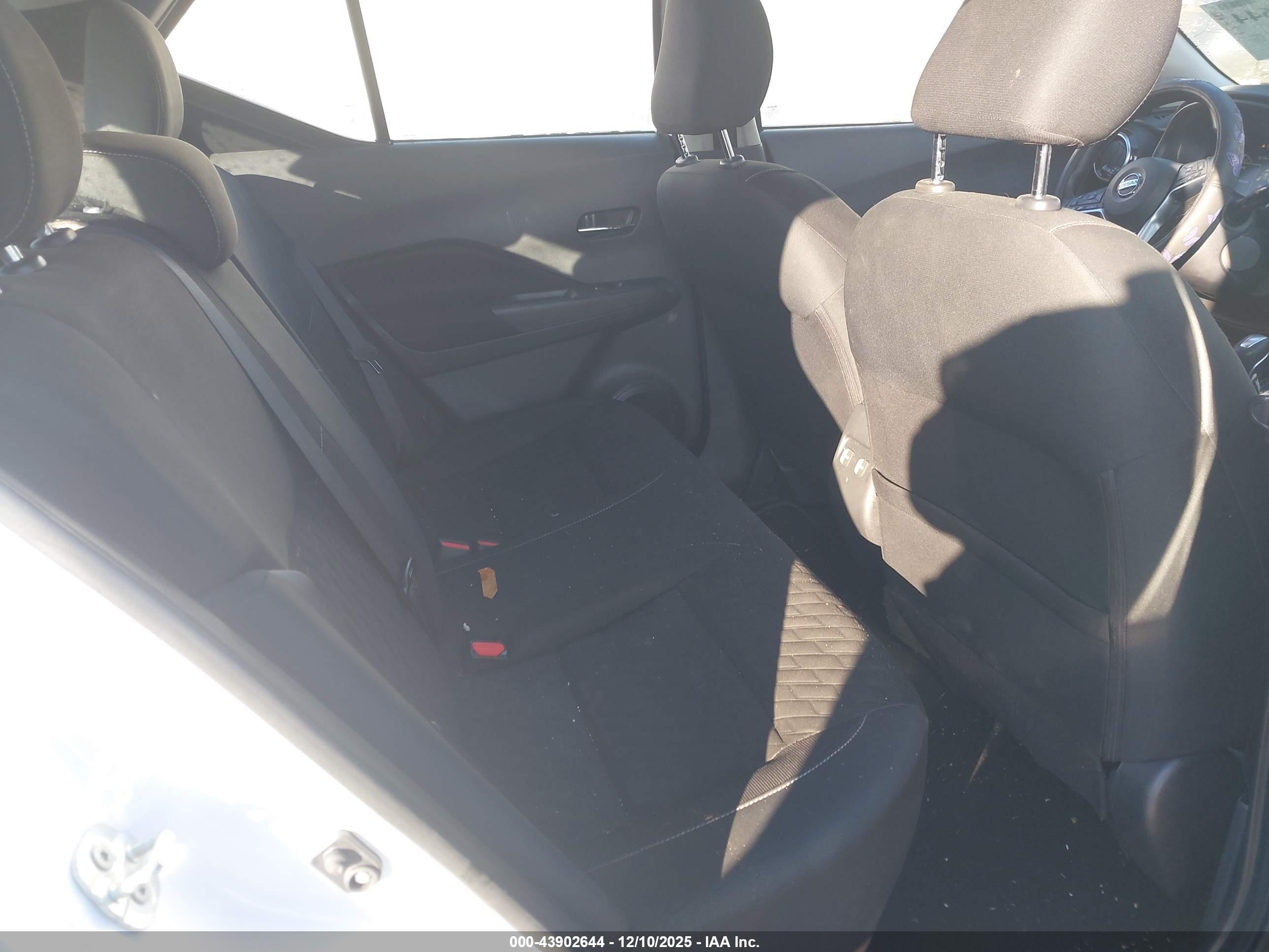 NISSAN KICKS image 8