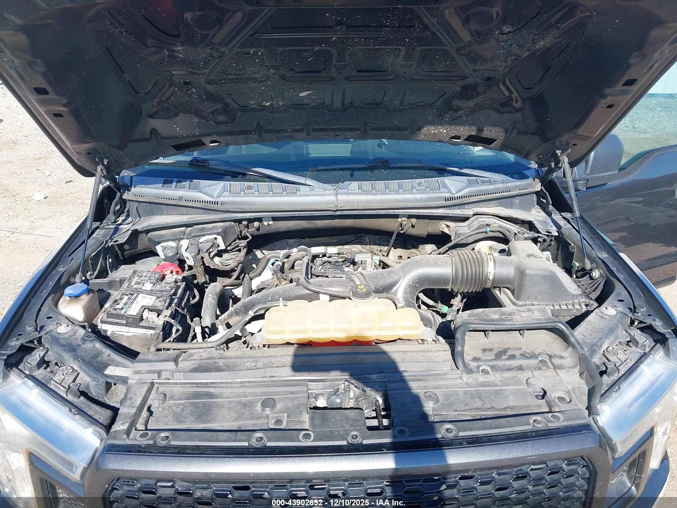 FORD F-150 image 10
