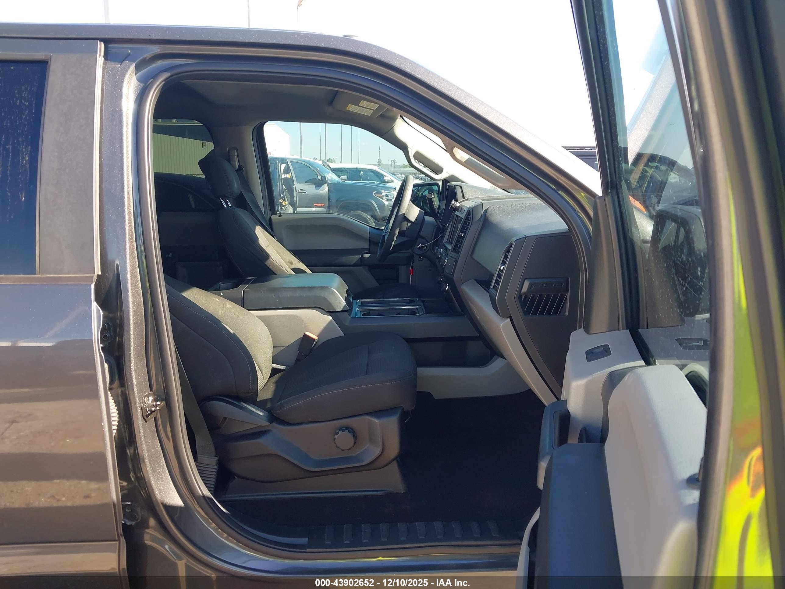 FORD F-150 image 5