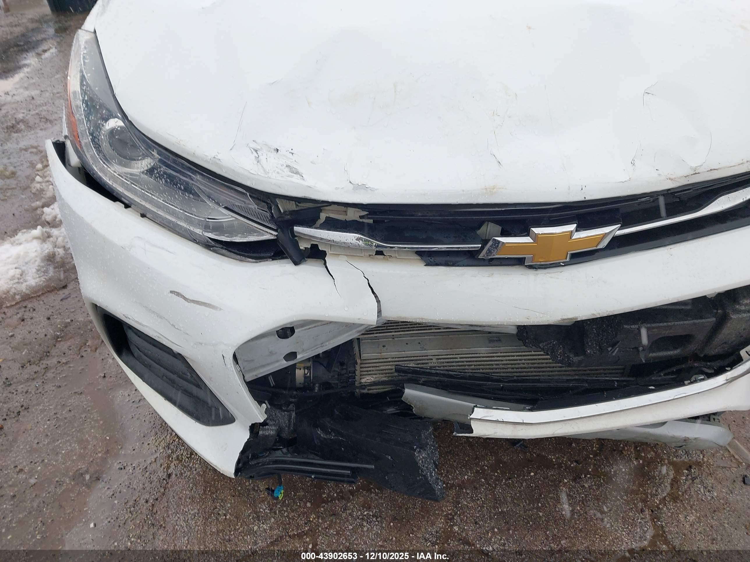 CHEVROLET TRAX image 6