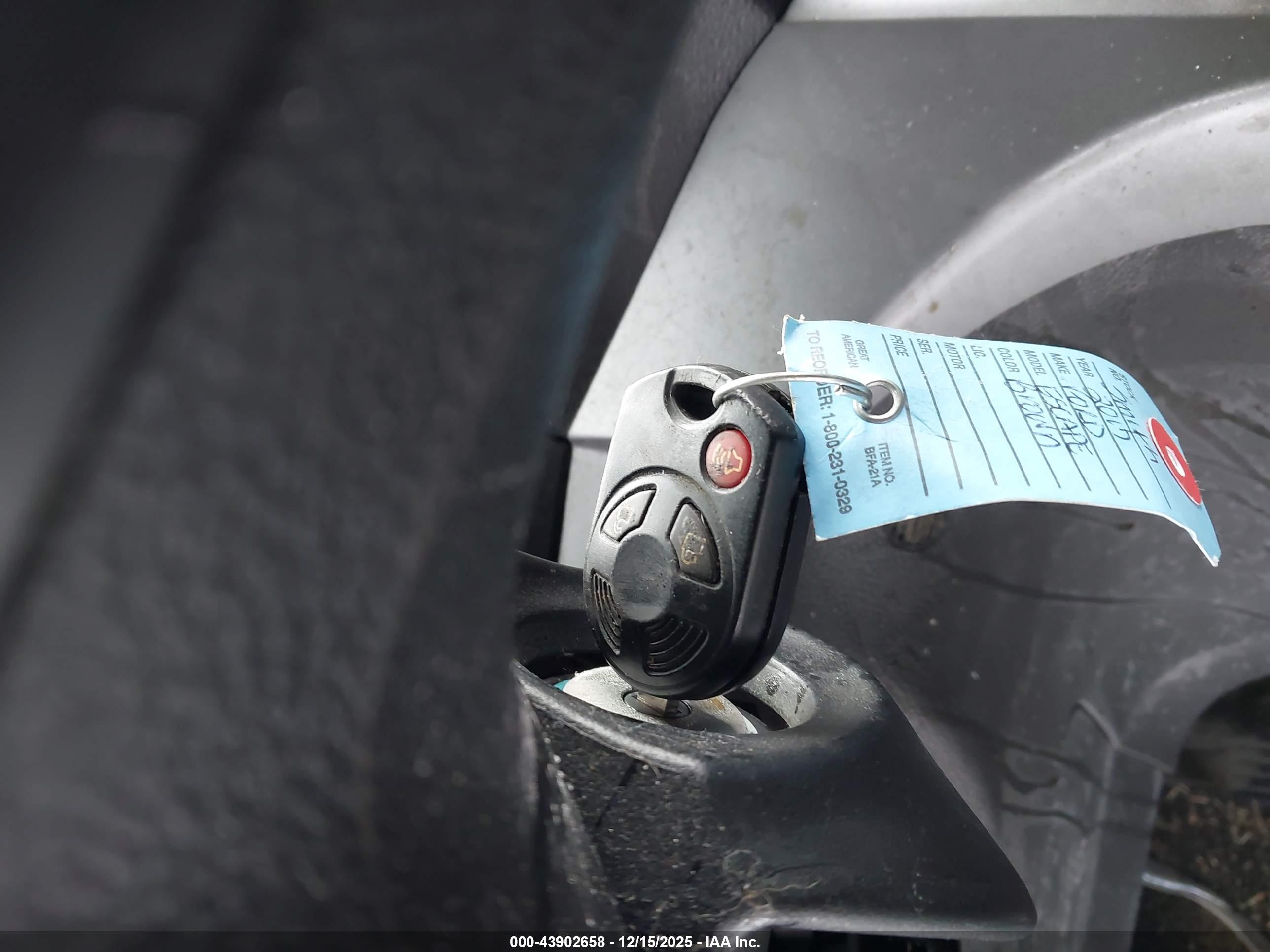 FORD ESCAPE image 11
