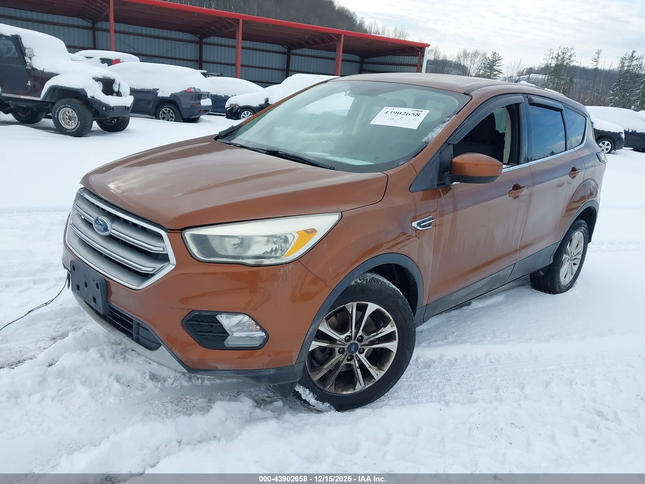 FORD ESCAPE image 2