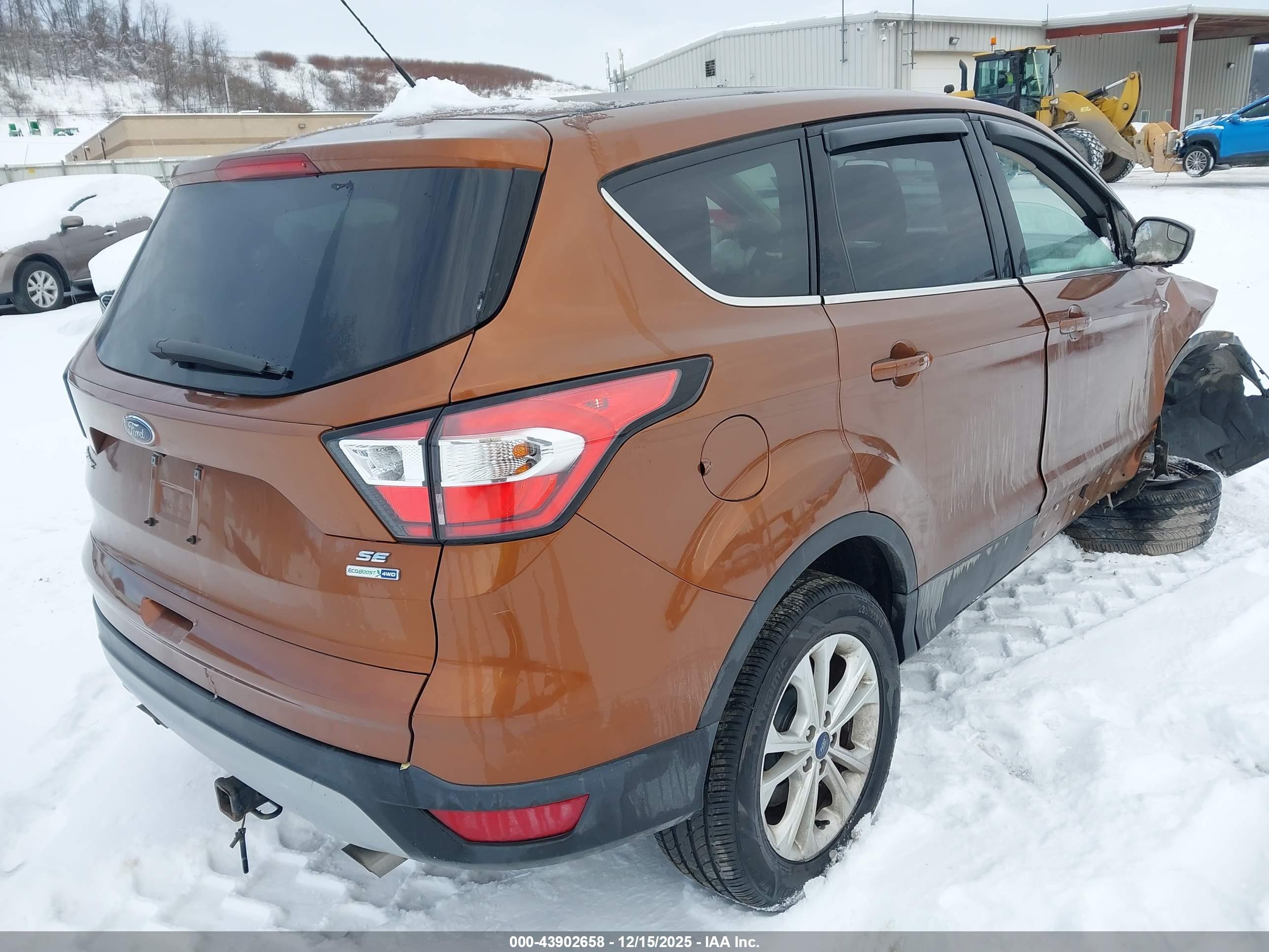 FORD ESCAPE image 4