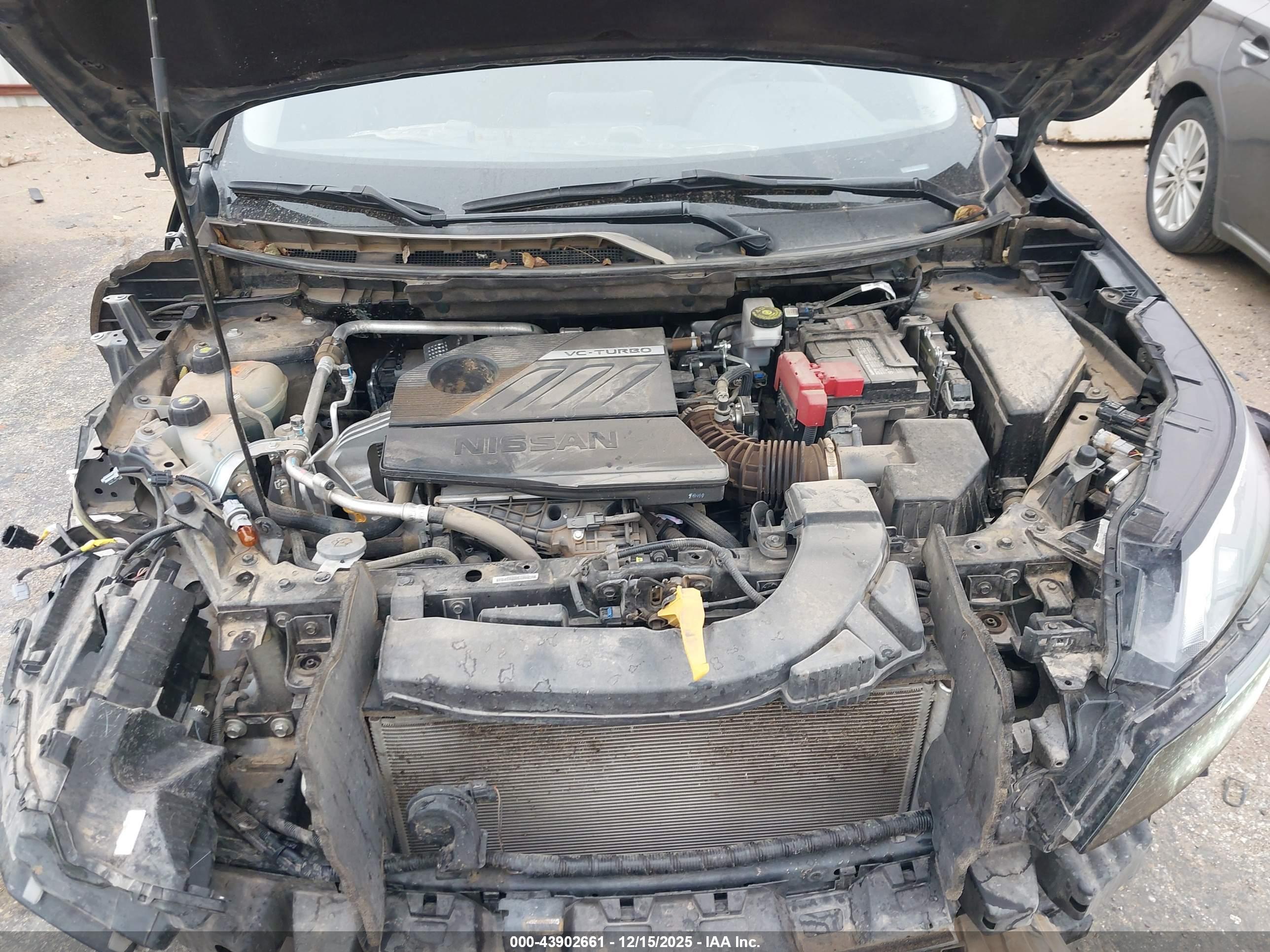 NISSAN ROGUE image 10
