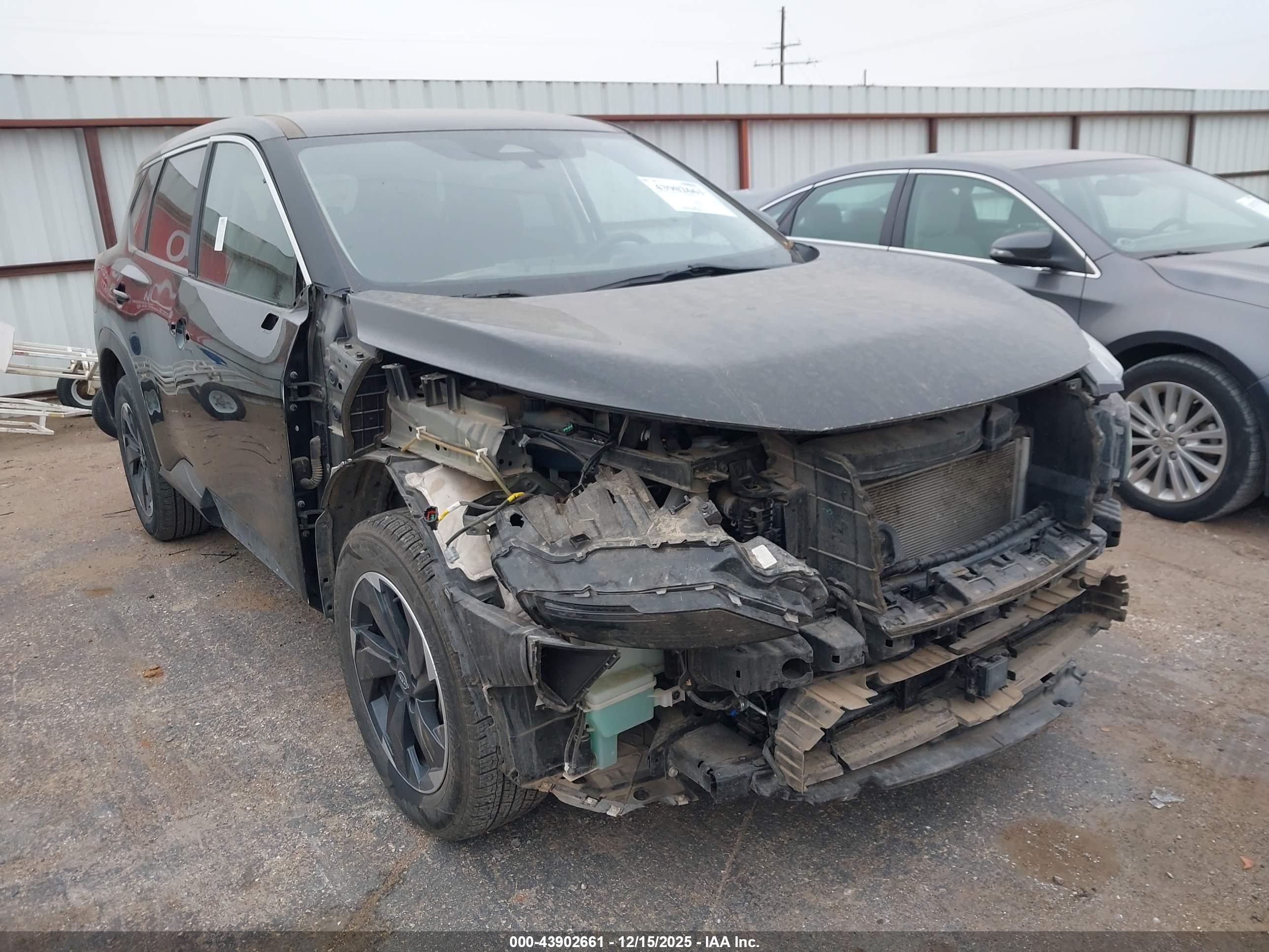 NISSAN ROGUE image 6