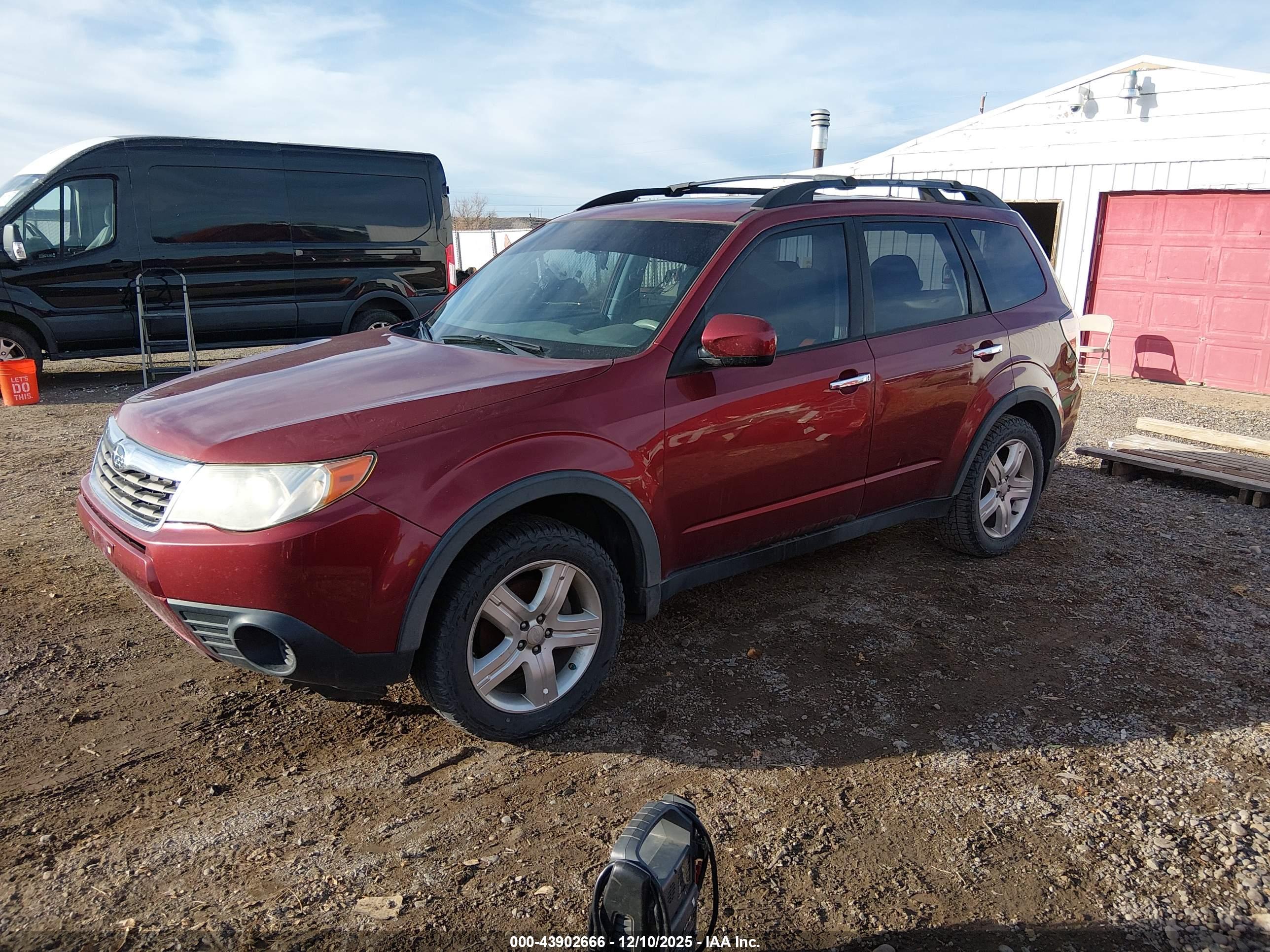 SUBARU FORESTER image 2